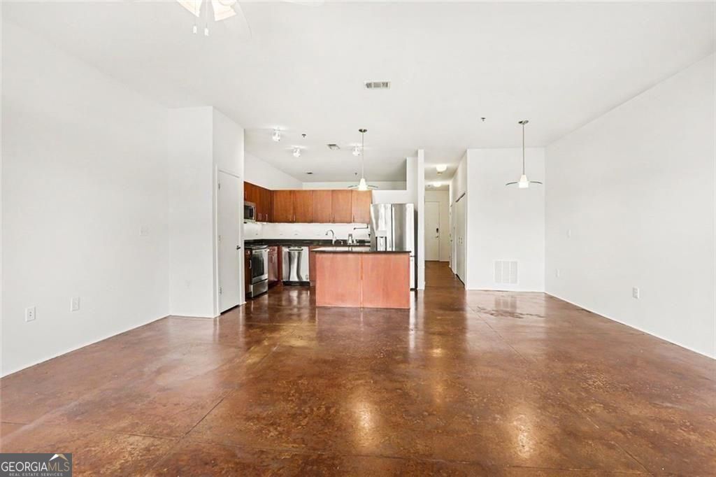 560 Dutch Valley Road Ne # 2305 Property Photo 19