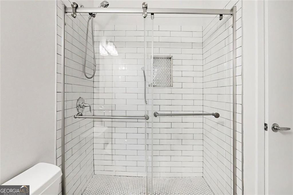 560 Dutch Valley Road Ne # 2305 Property Photo 25