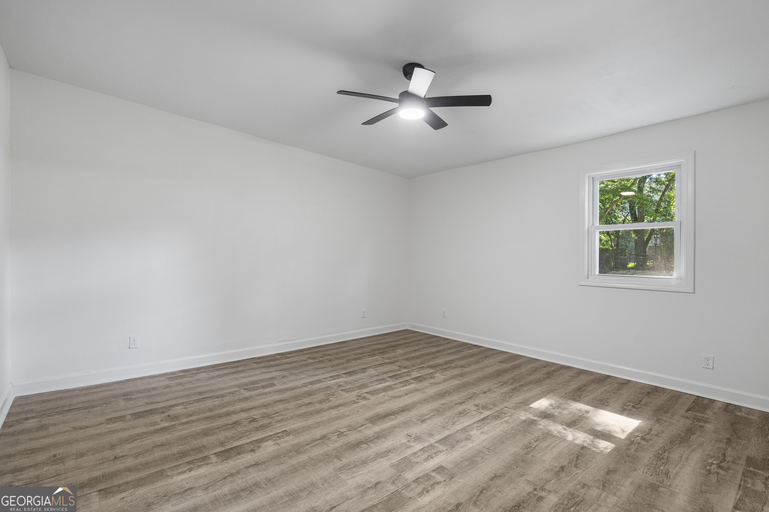 2322 Laurel Drive Property Photo 11