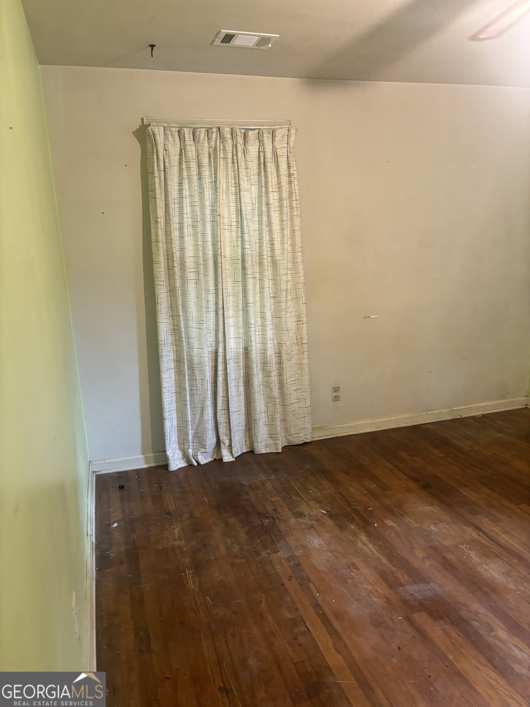 536 Allendale Drive Property Photo 2