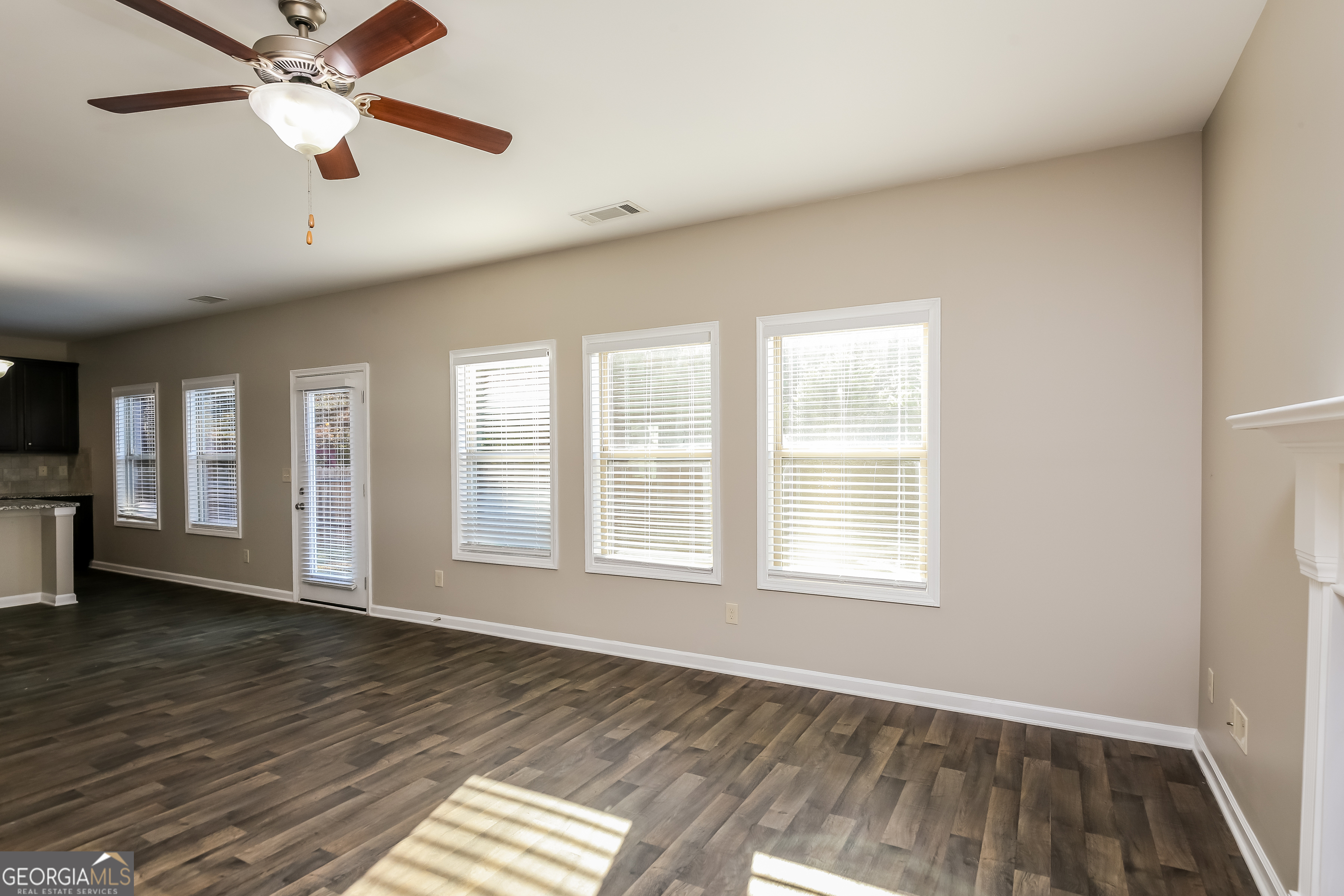 870 Walnut Woods Drive Property Photo 7