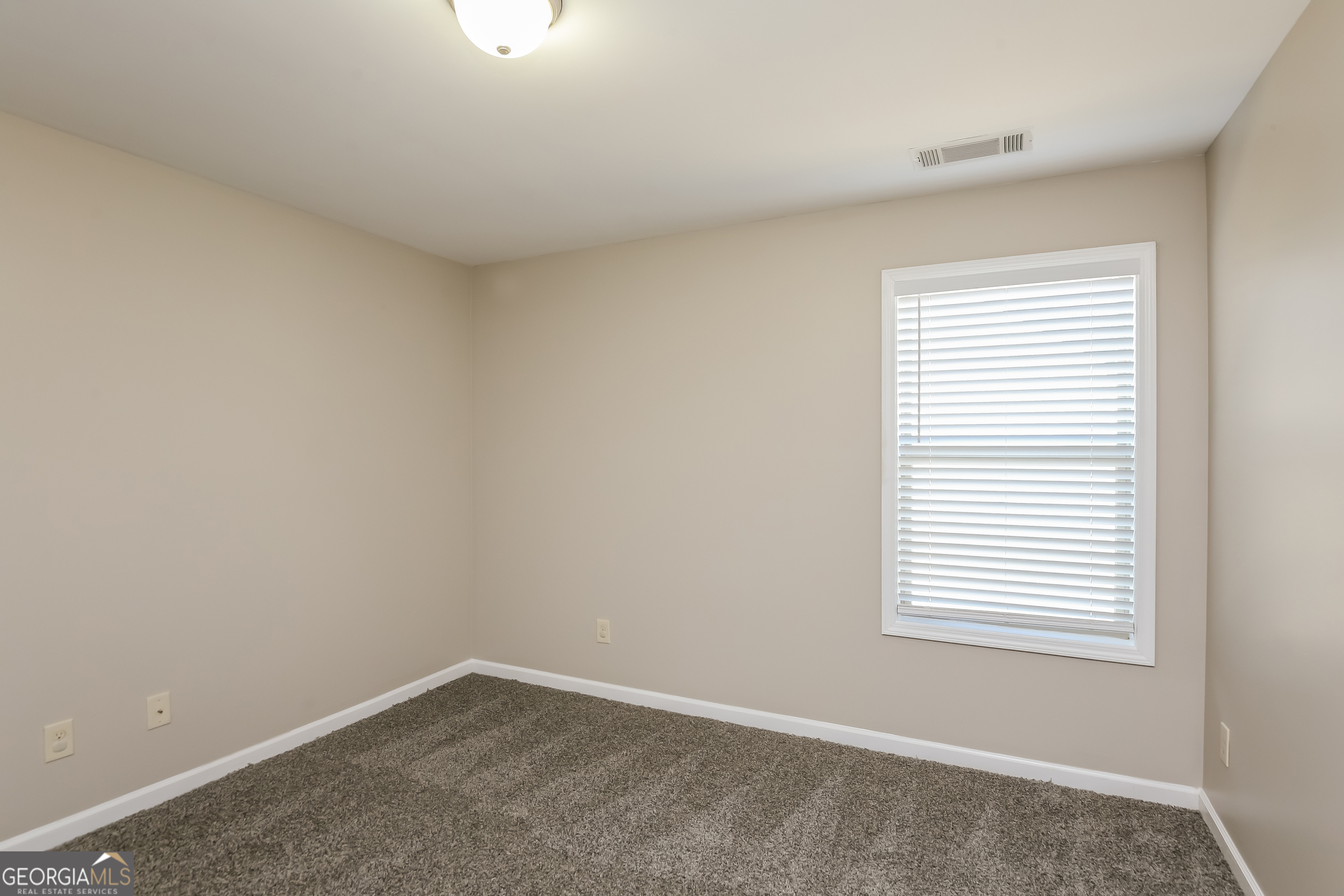 870 Walnut Woods Drive Property Photo 12
