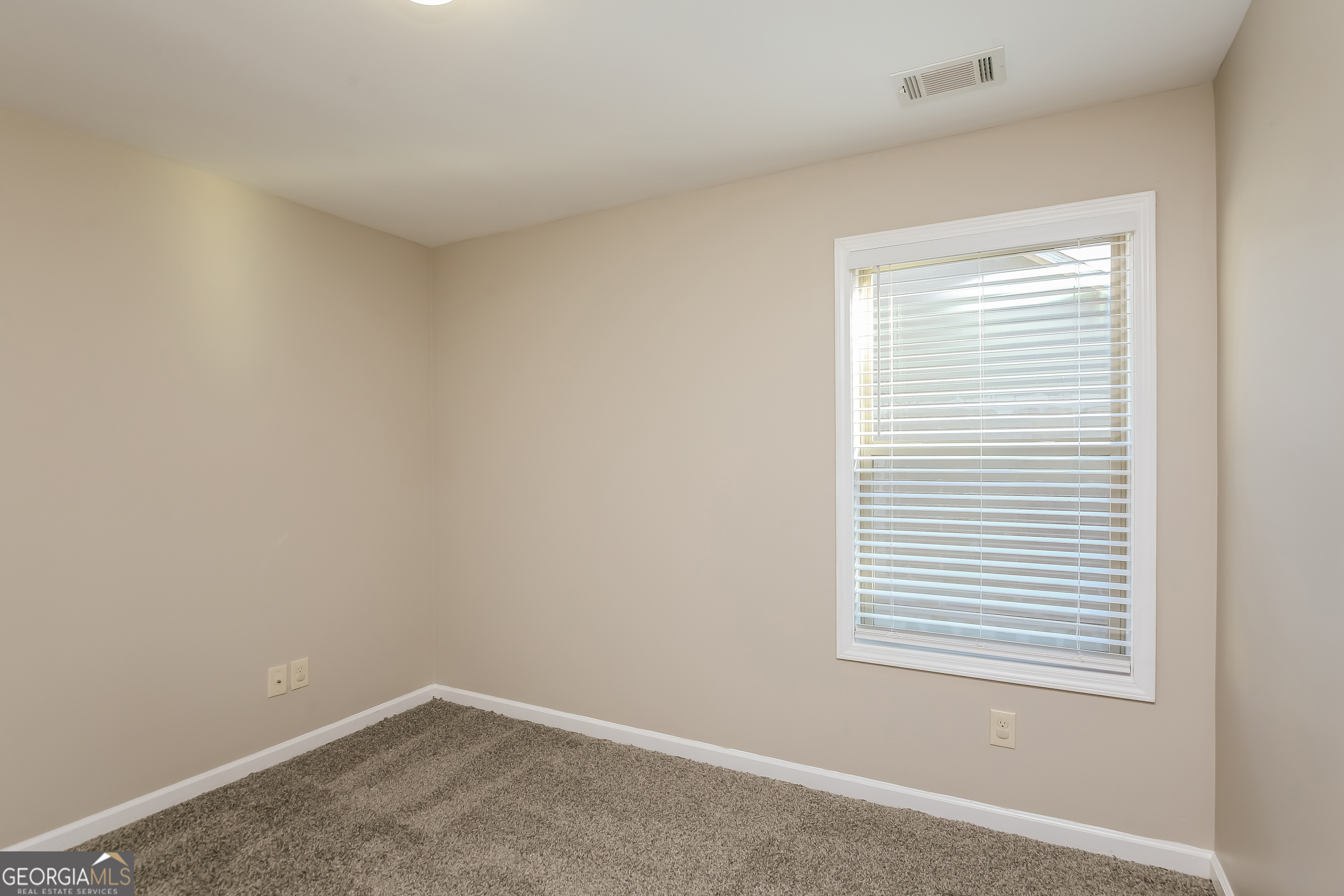 870 Walnut Woods Drive Property Photo 13
