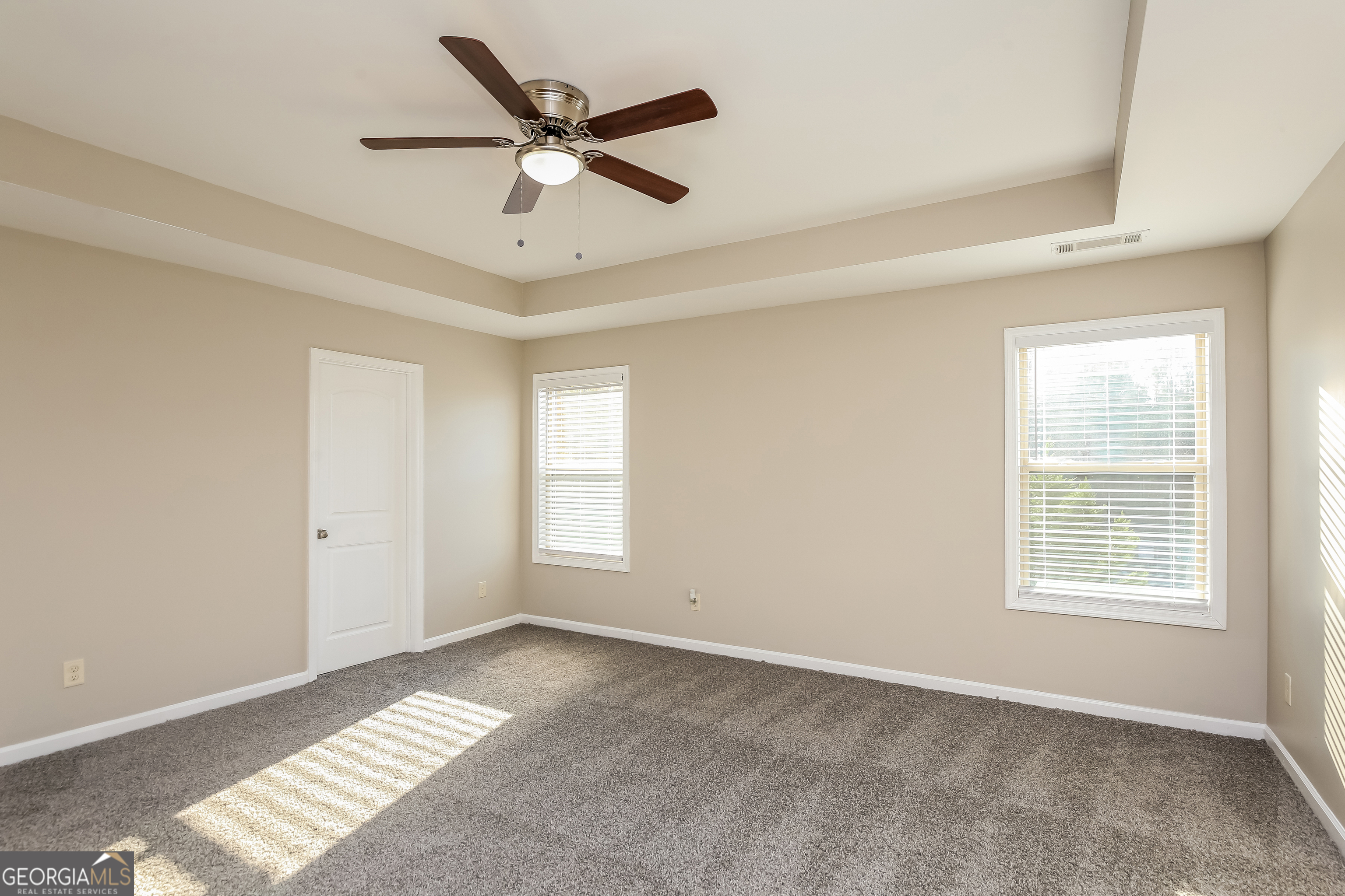870 Walnut Woods Drive Property Photo 16