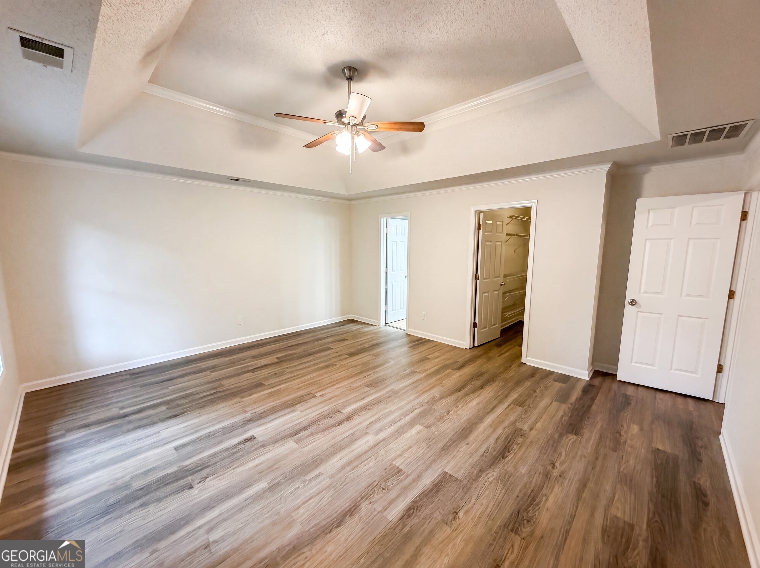 160 Regency Drive Property Photo 9
