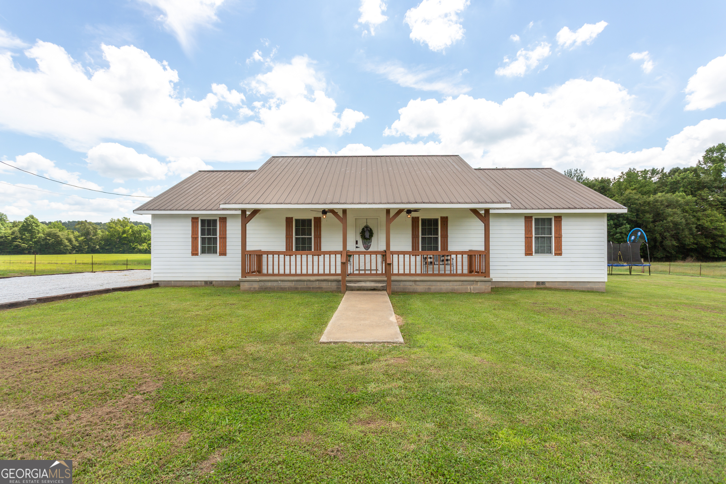 110 Windmill Road Property Photo 2