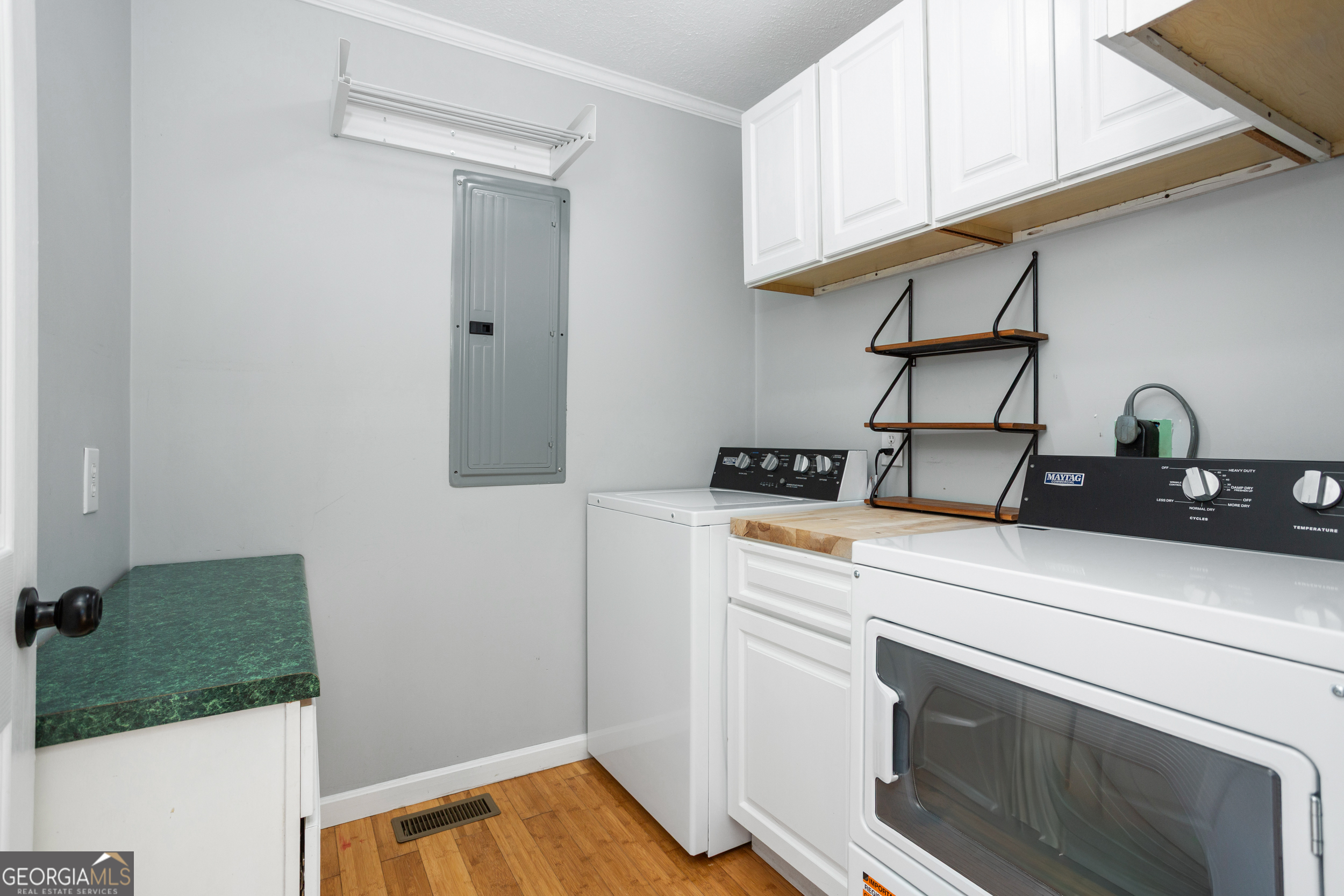 110 Windmill Road Property Photo 27