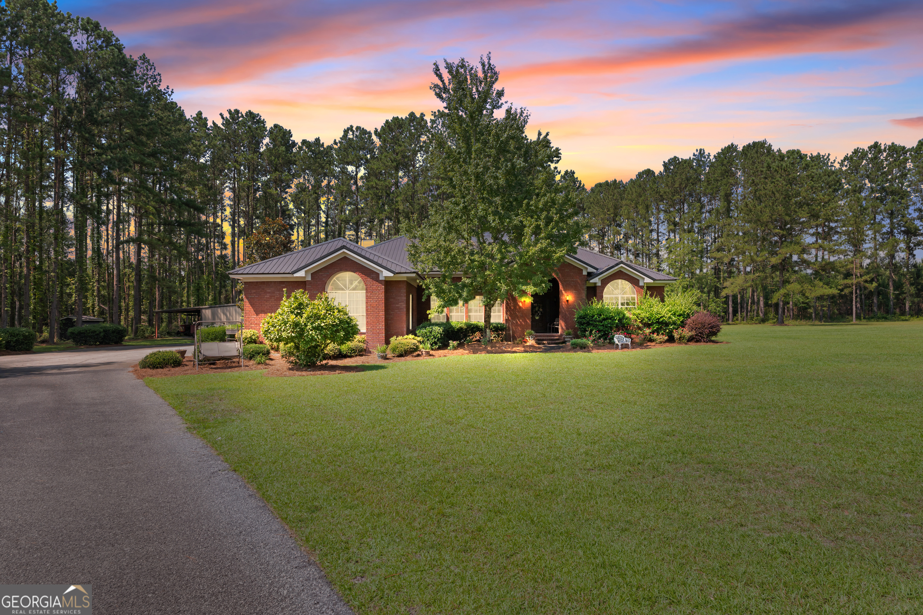 2055 Blankenbaker Road Property Photo 1
