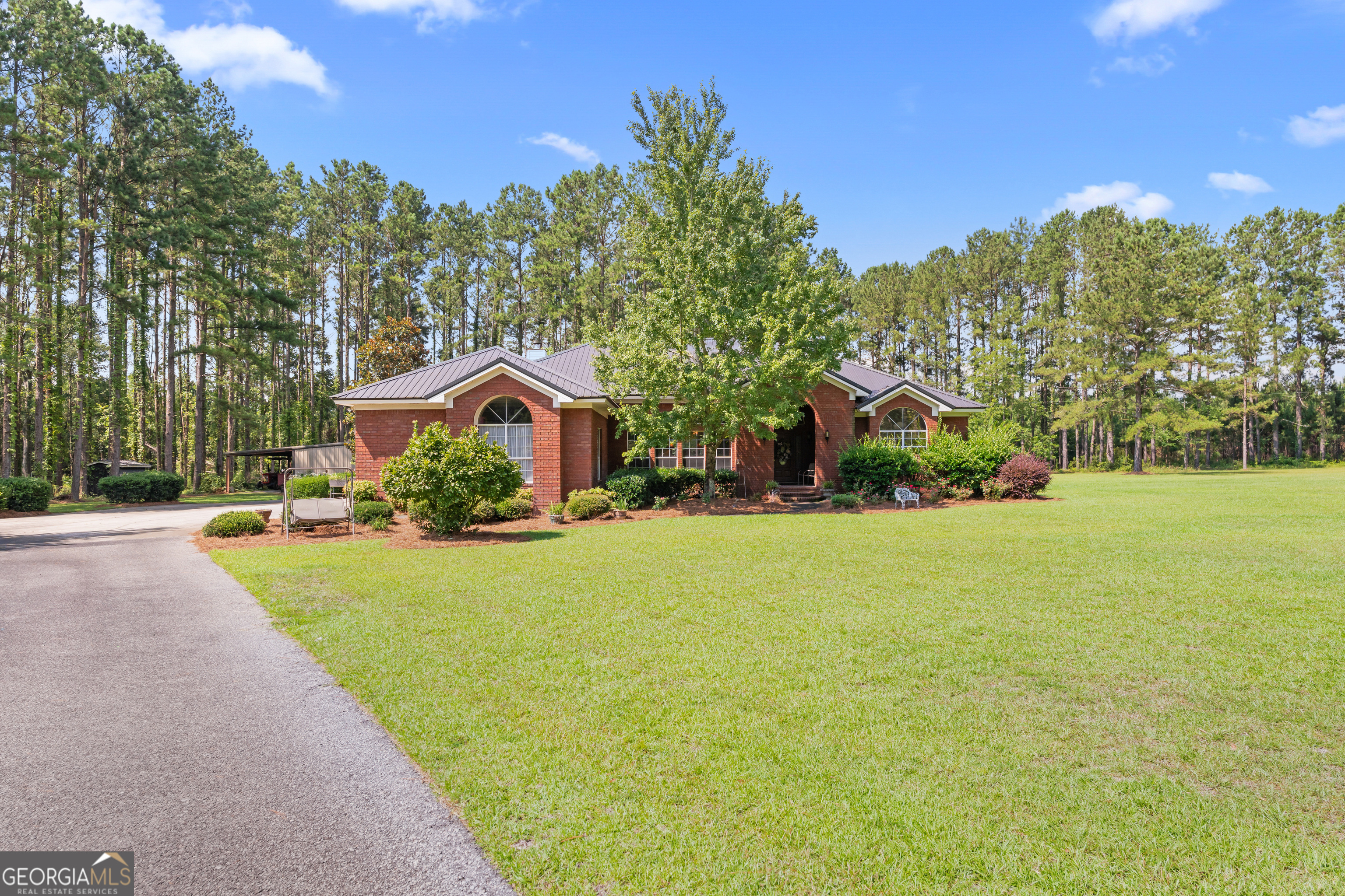 2055 Blankenbaker Road Property Photo 2