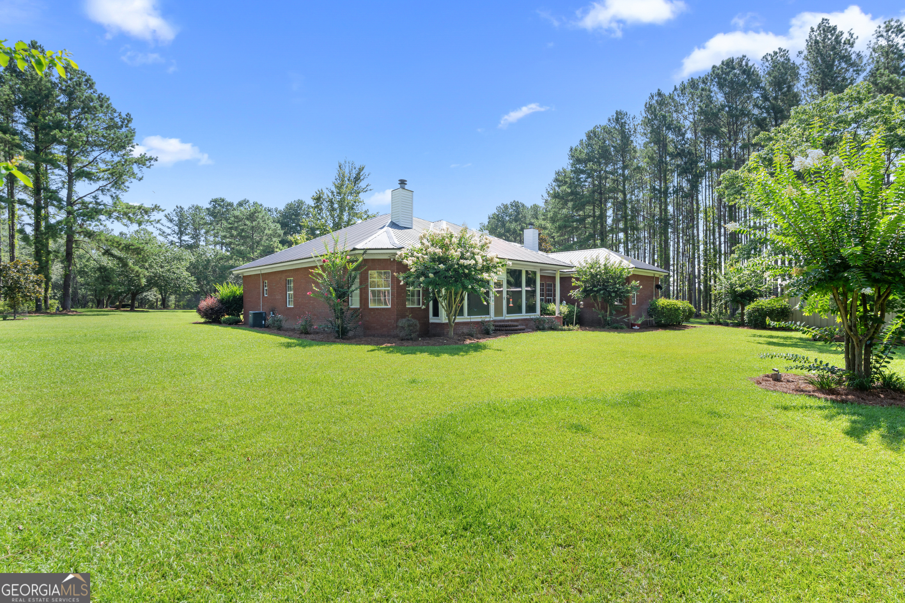 2055 Blankenbaker Road Property Photo 4