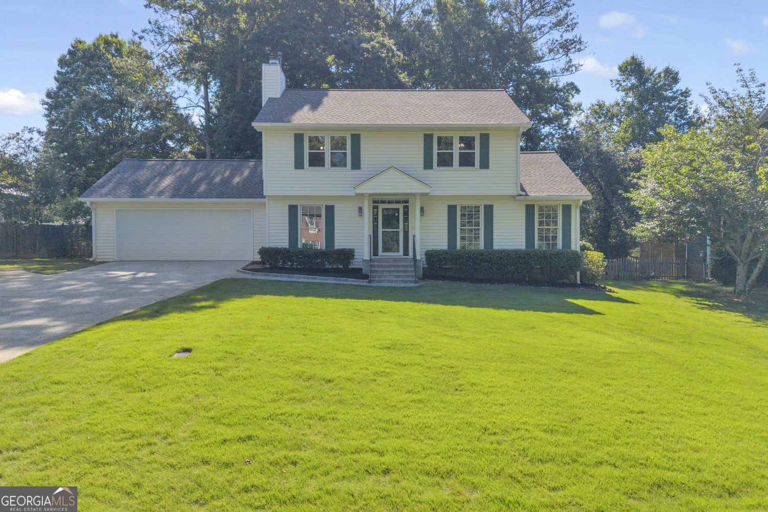 167 Knollwood Drive NW Property Photo 1