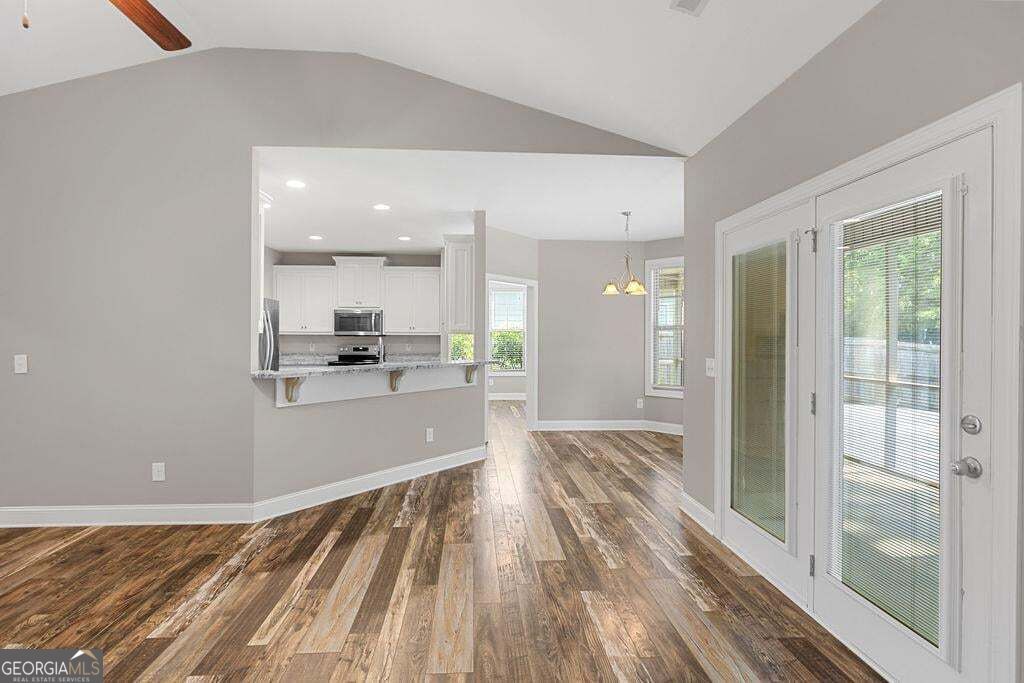 16 Round Rock Circle Ne Property Photo 7