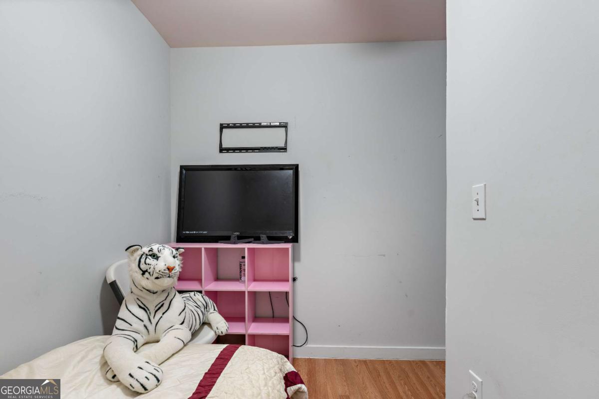 248 Springbottom Drive Property Photo 11
