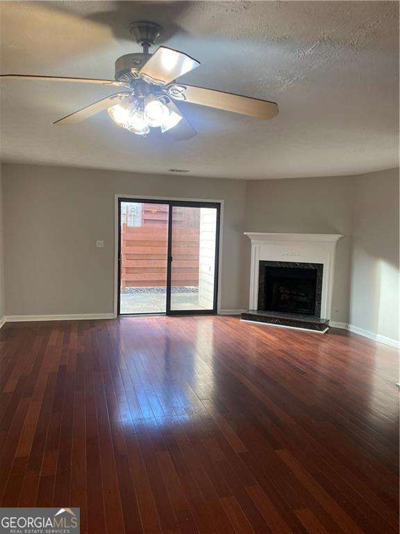 2852 Webb Bridge Road Property Photo 2