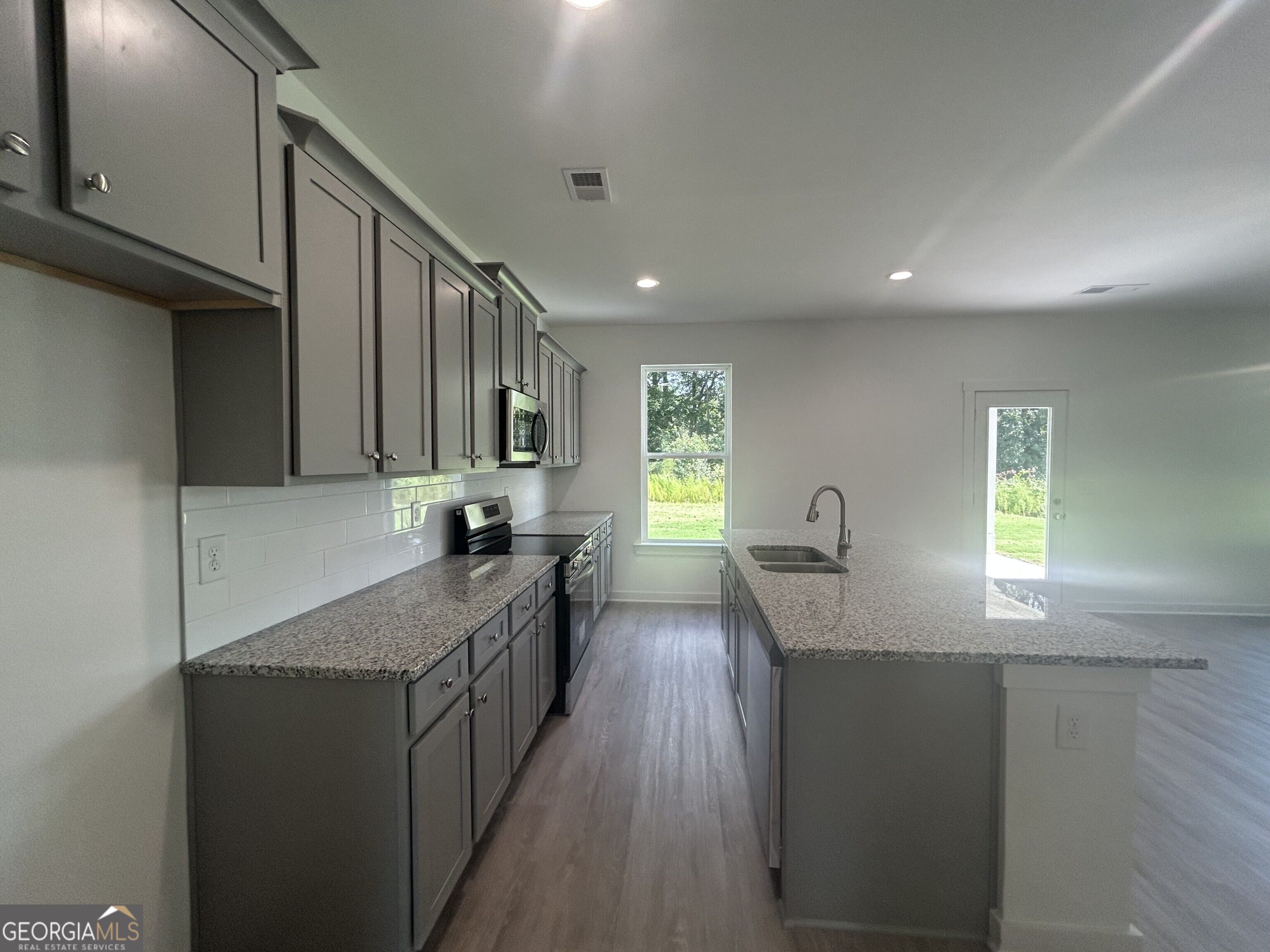 384 Crimson Feather Drive Property Photo 6