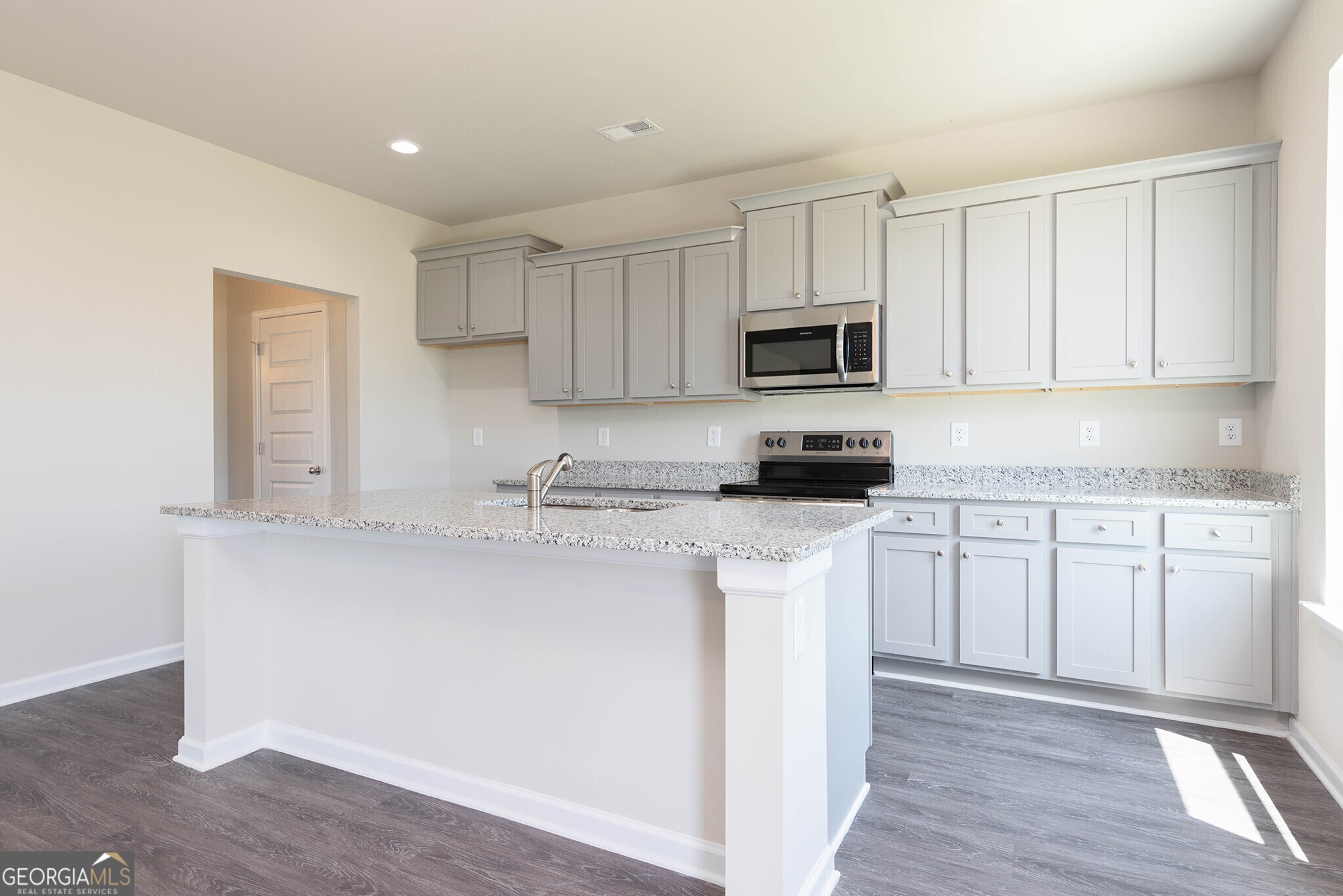 384 Crimson Feather Drive Property Photo 10