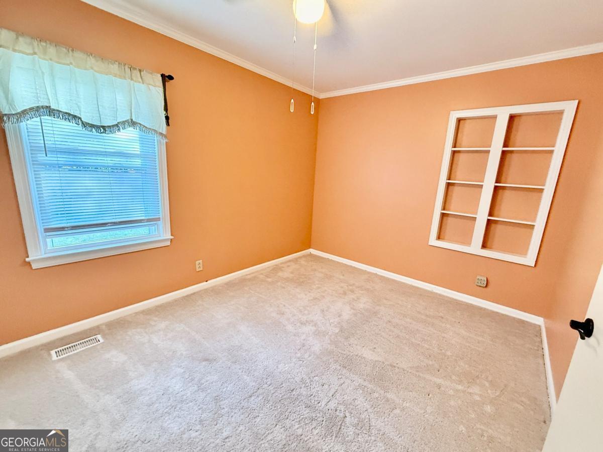 313 Forrest Avenue Property Photo 8