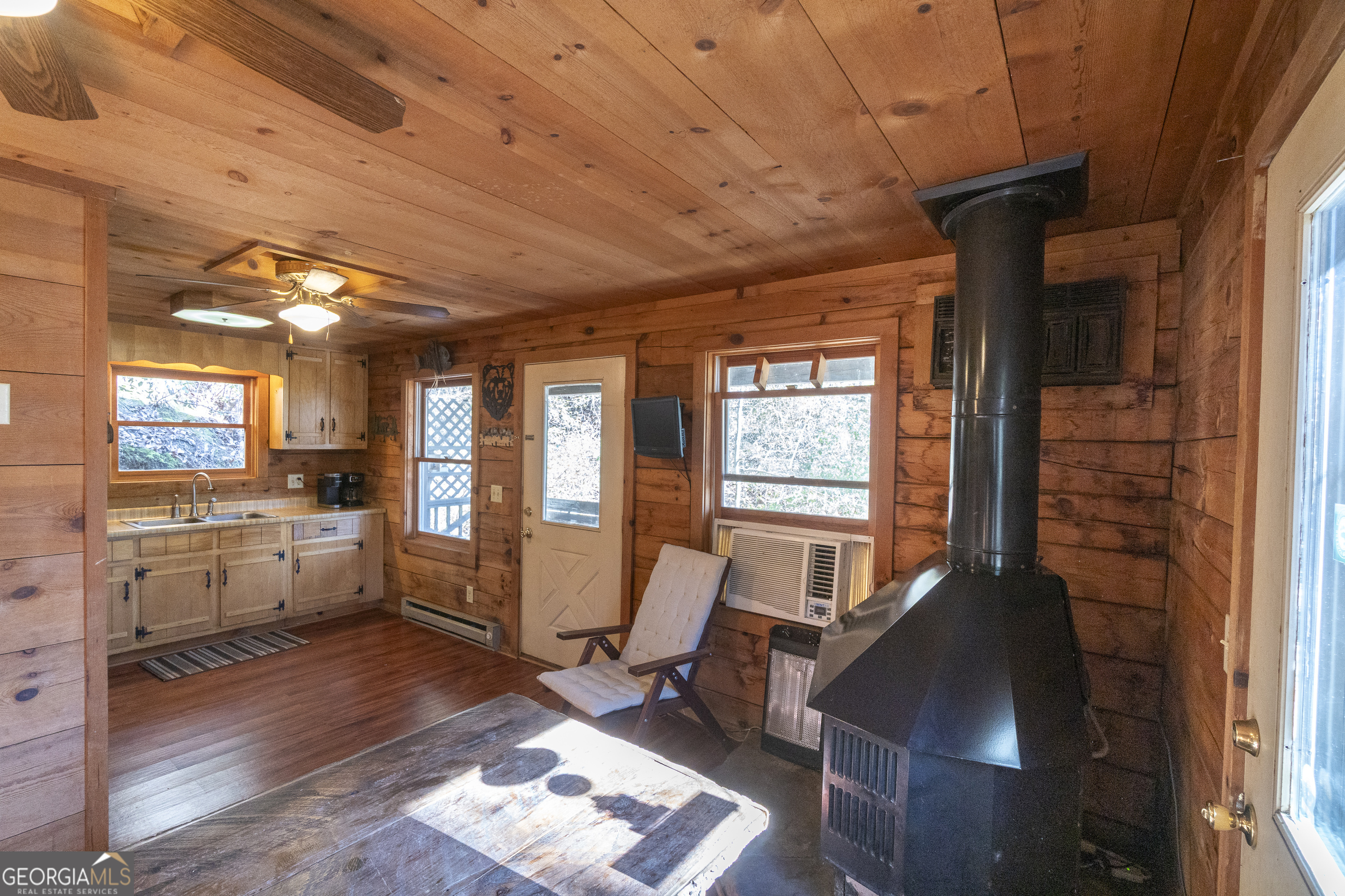 85 Squirrel Hollow Drive Property Photo 7