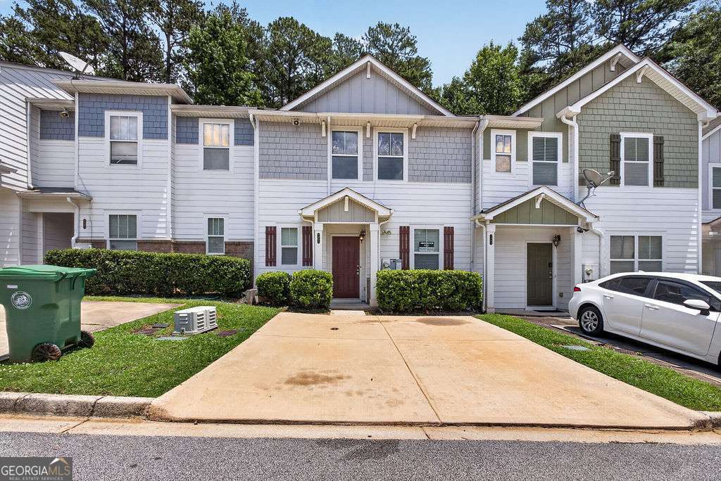 1505 Ashbrooke Trace Property Photo 1