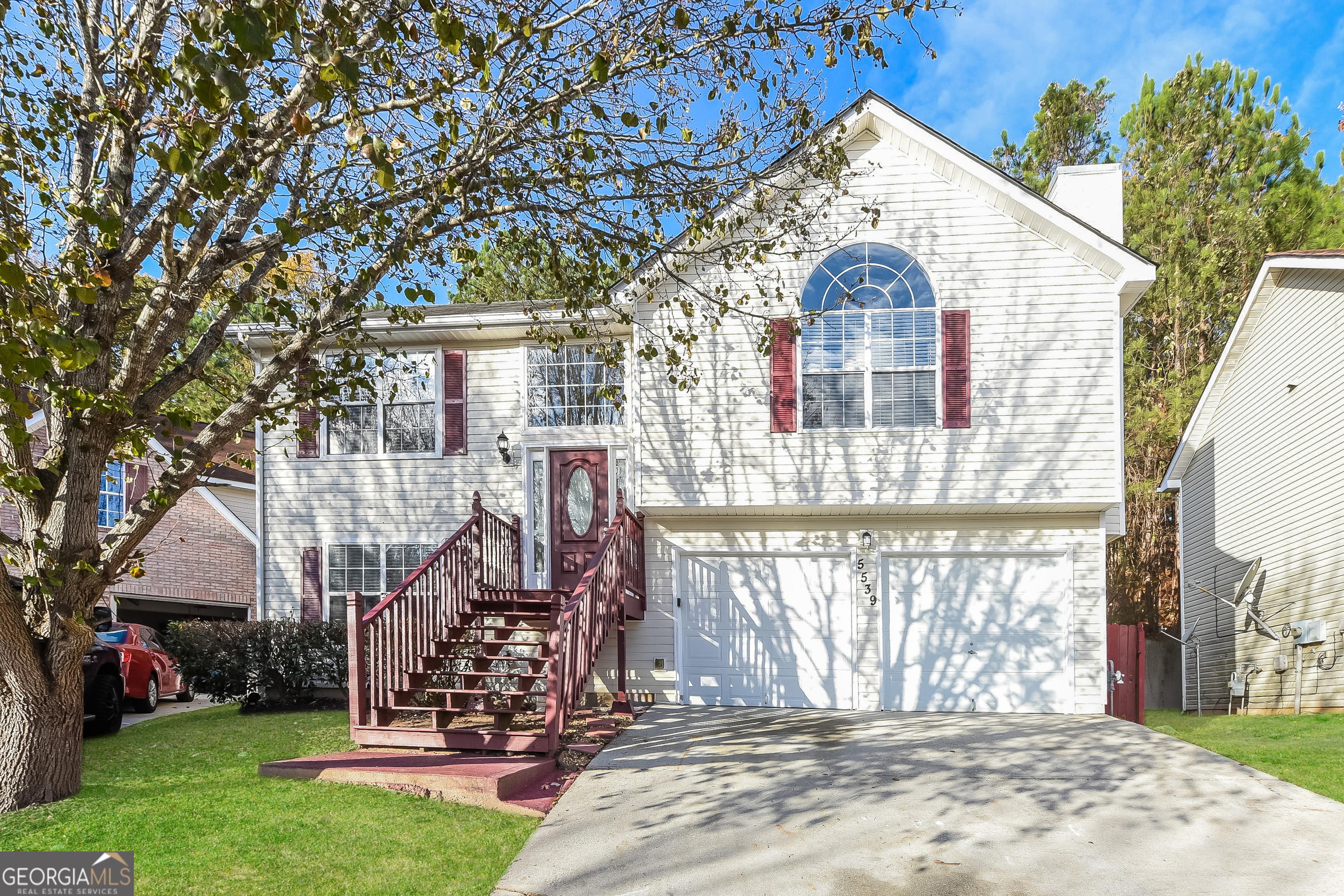 5539 Sapphire Circle Property Photo 1