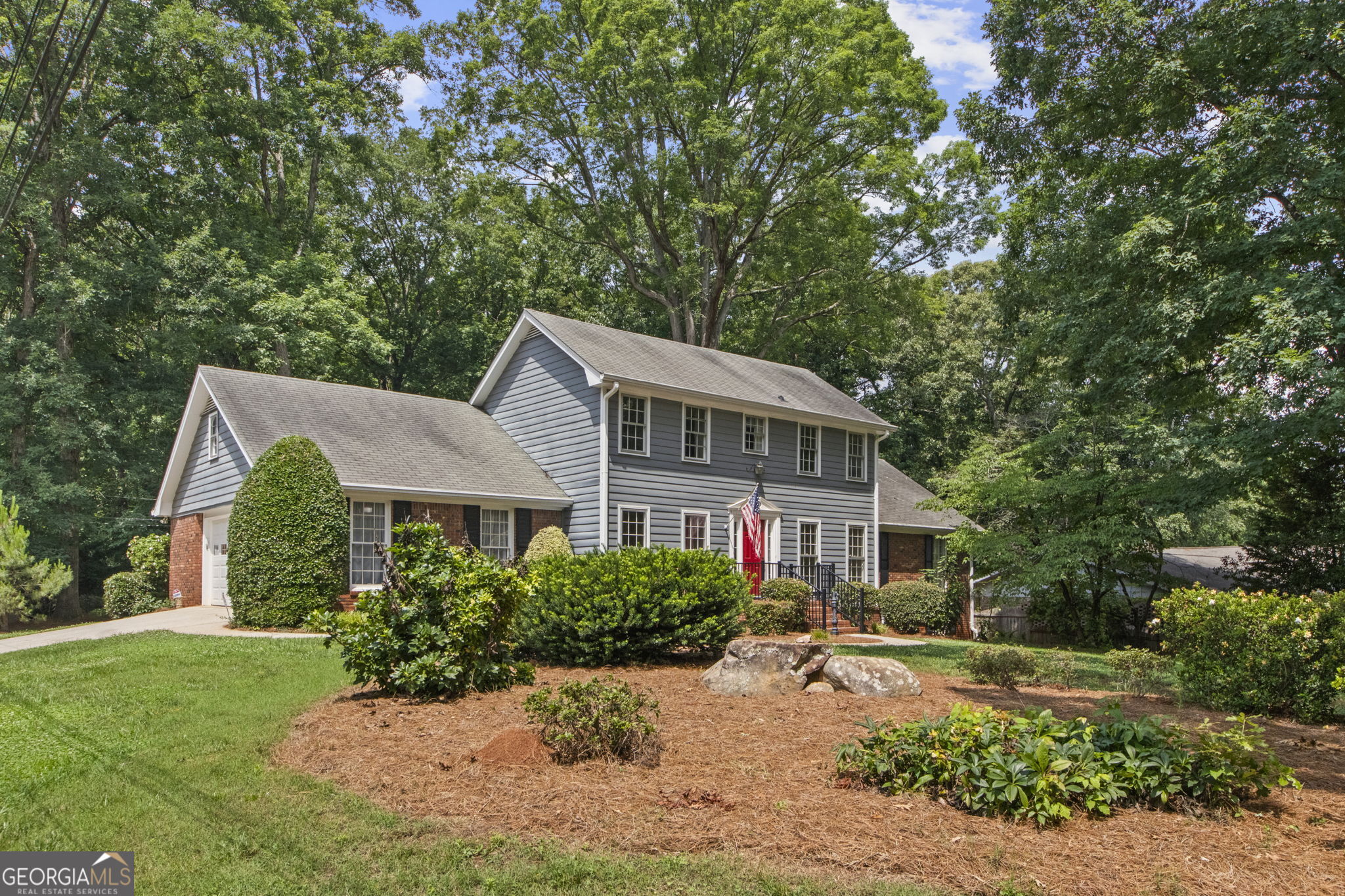 4352 White Oak Drive Property Photo 1
