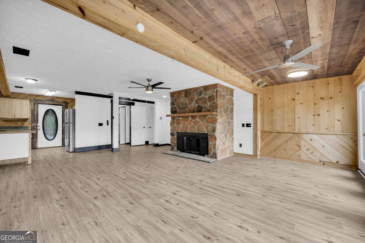 110 Wilderness End Property Photo 10