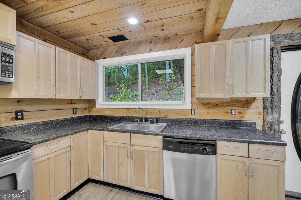 110 Wilderness End Property Photo 22