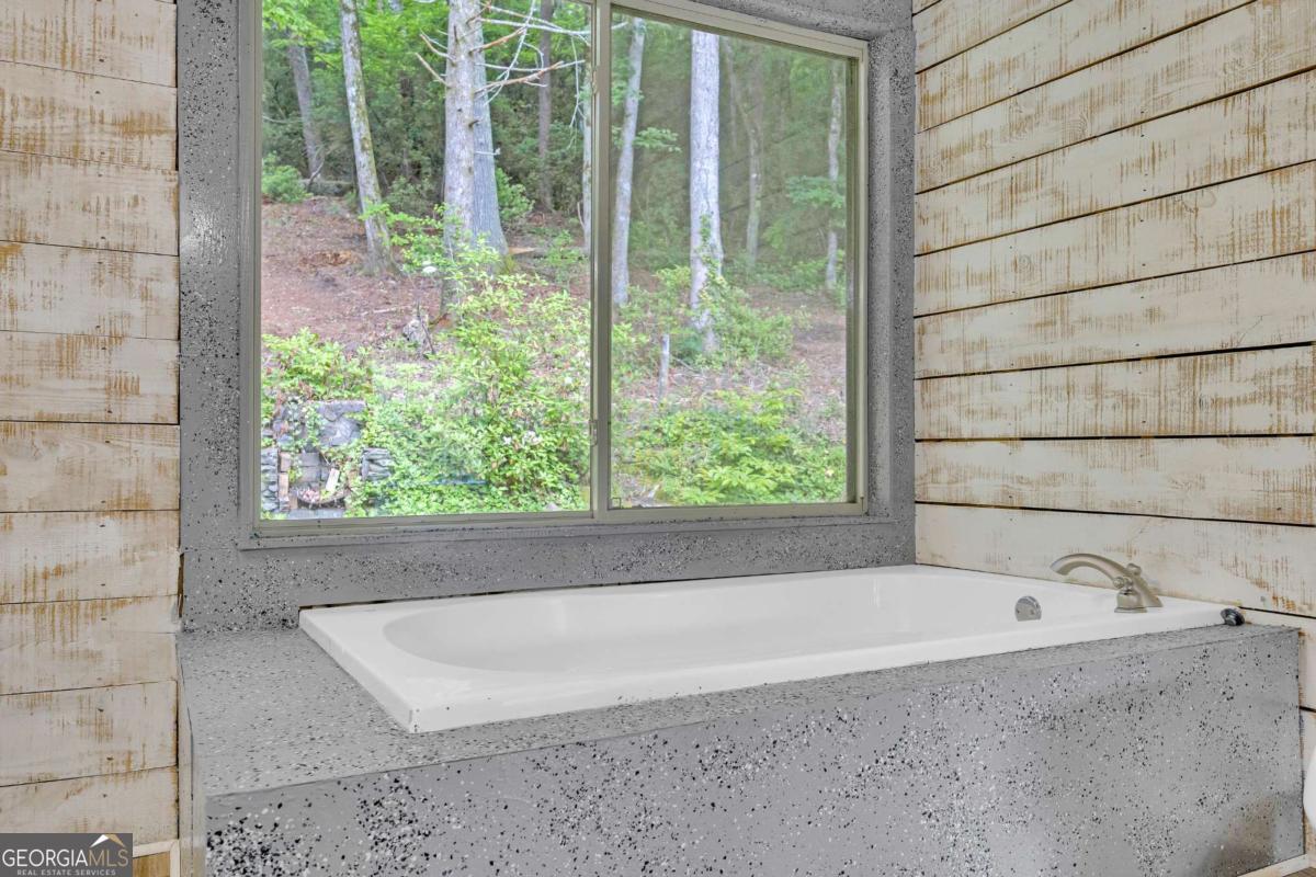 110 Wilderness End Property Photo 39