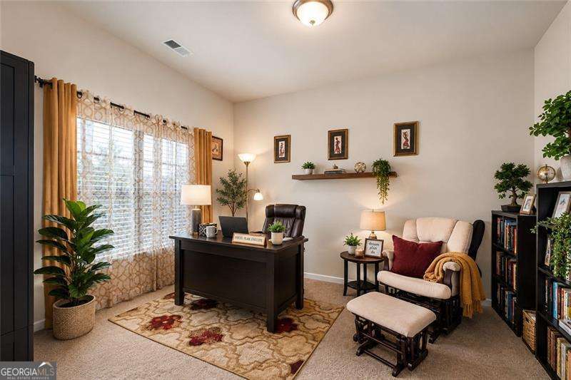 2748 Village Park Drive E Property Photo 8
