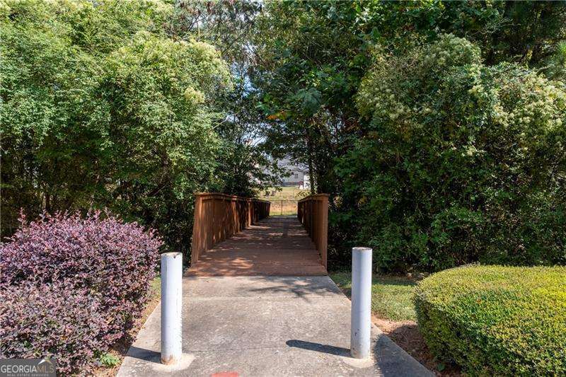 2748 Village Park Drive E Property Photo 63