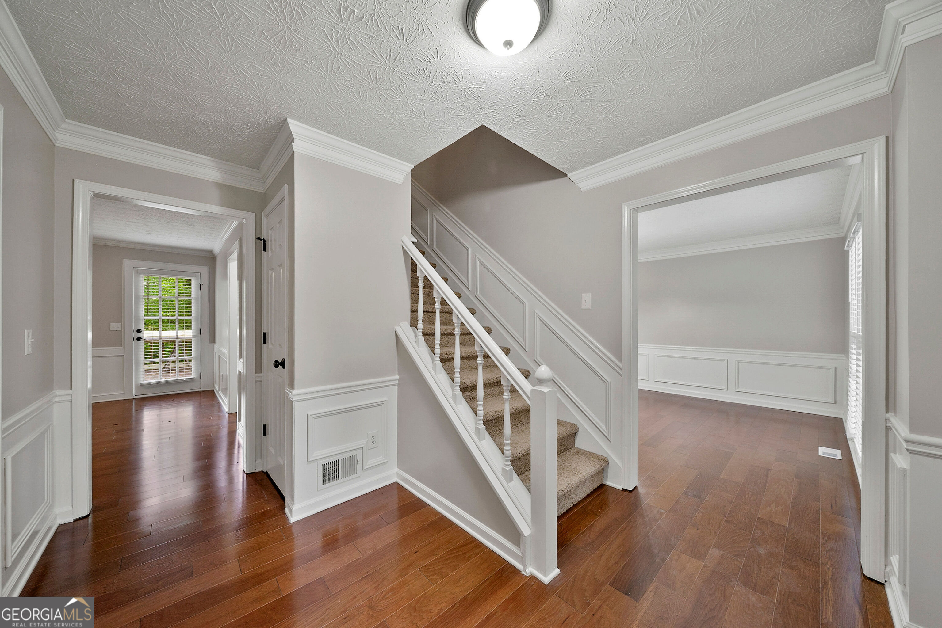 4279 Arbor Club Drive Property Photo 2