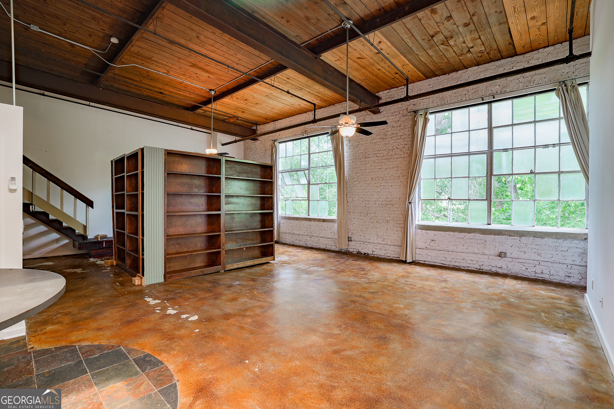 585 White Circle # 504 Property Photo 17
