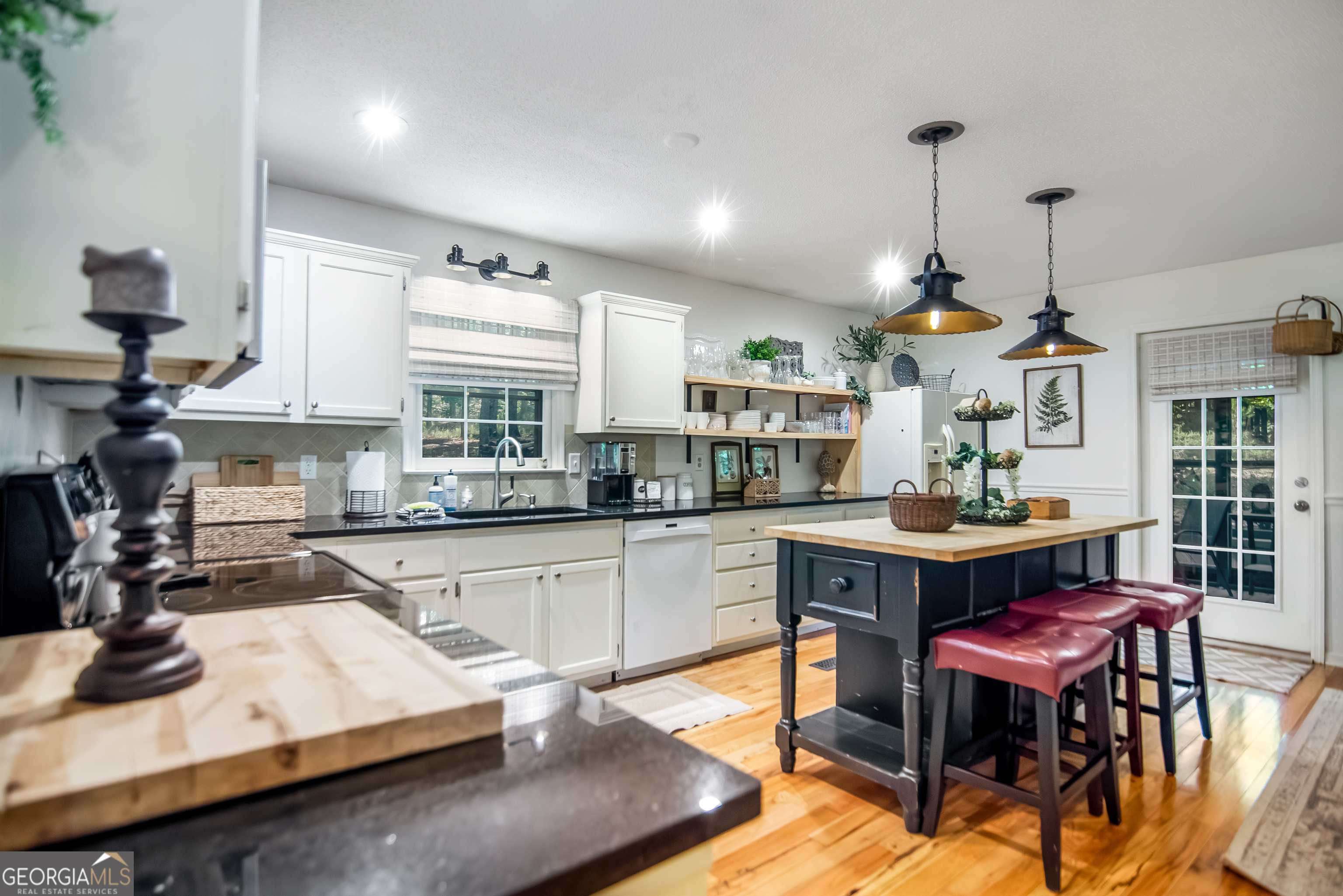 480 Pasha Drive Property Photo 12