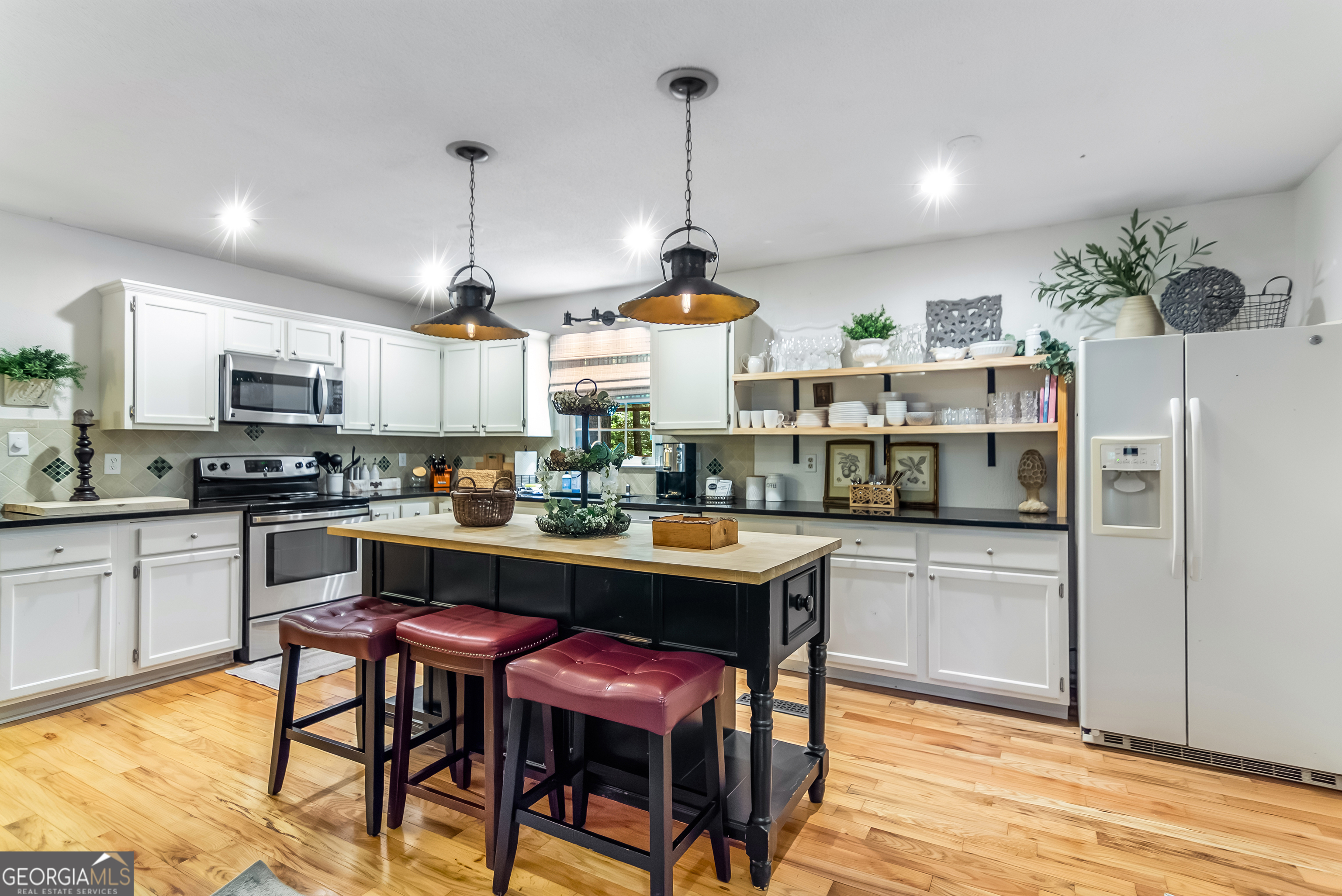 480 Pasha Drive Property Photo 13
