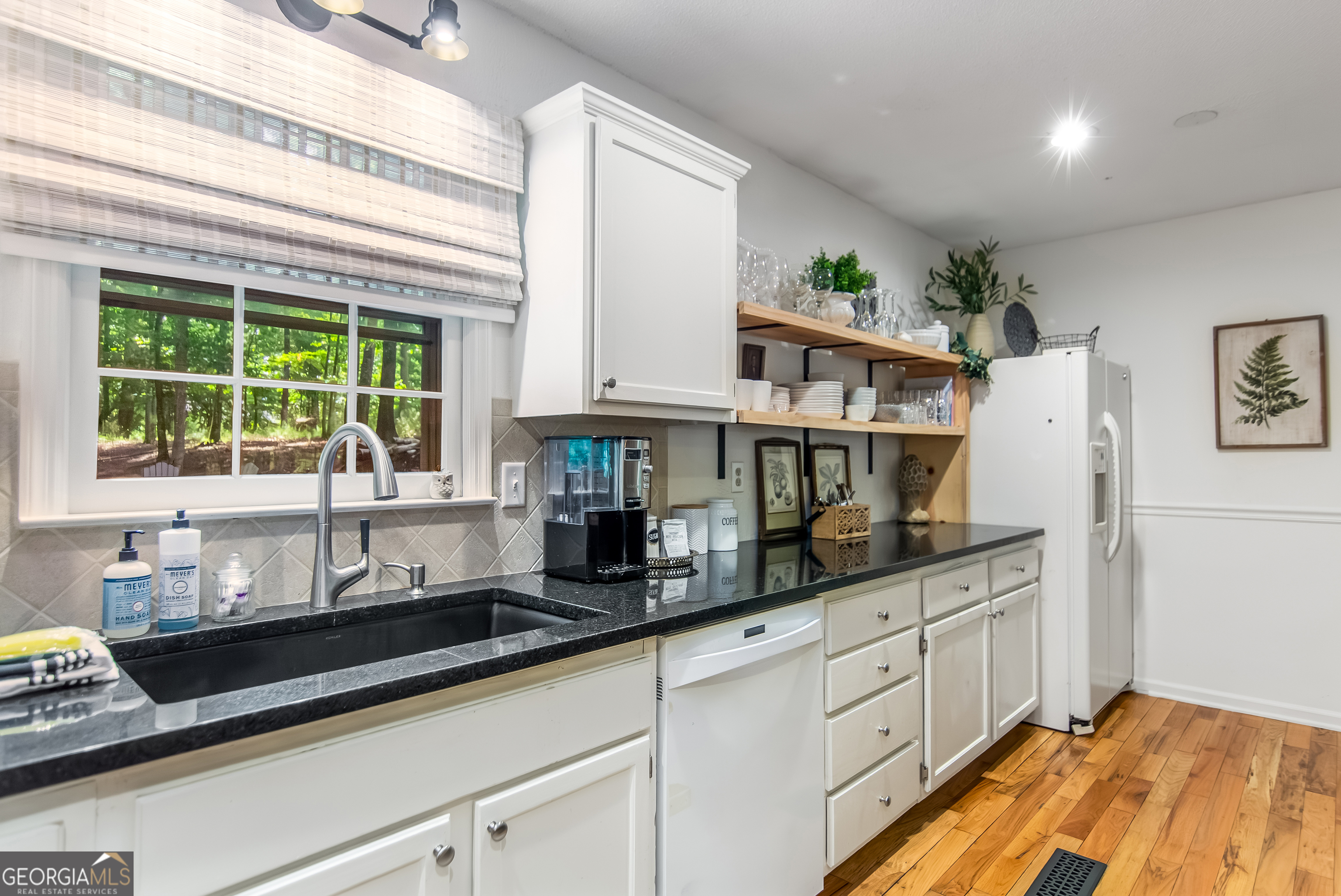 480 Pasha Drive Property Photo 15
