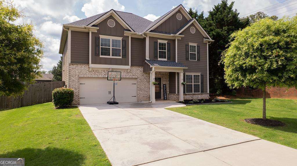 100 Silver Trace Property Photo 1