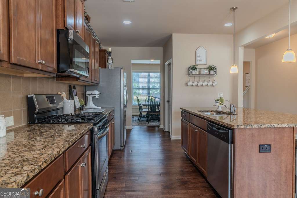 100 Silver Trace Property Photo 11