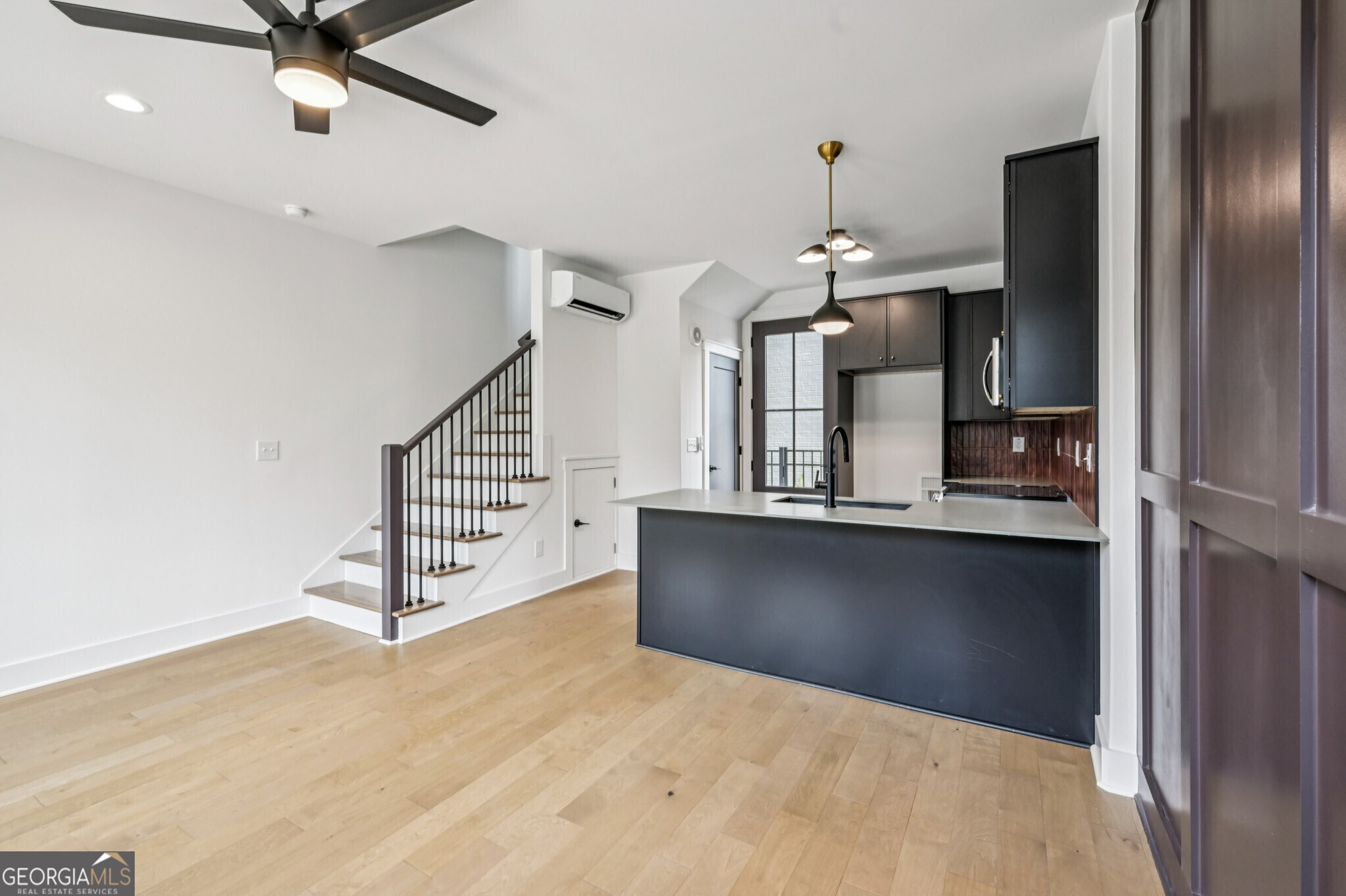 1160 Boulevard Se # 7 Property Photo 6