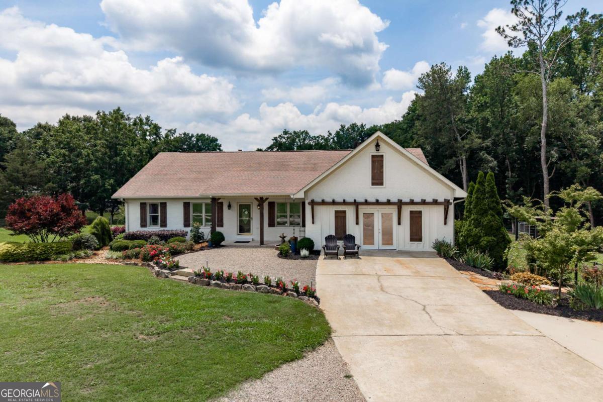 1111 Hale Road Property Photo 1