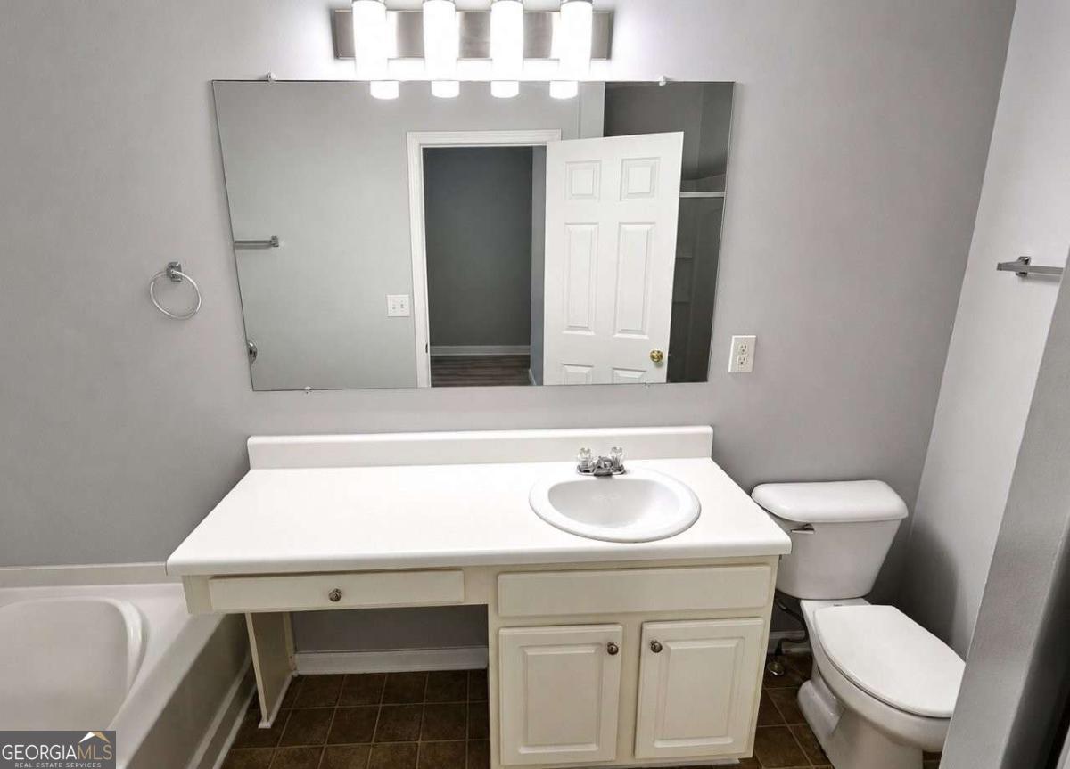 1728 Sw Devon Drive Property Photo 3