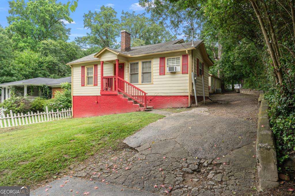 1411 Lavender Drive Nw Property Photo 4