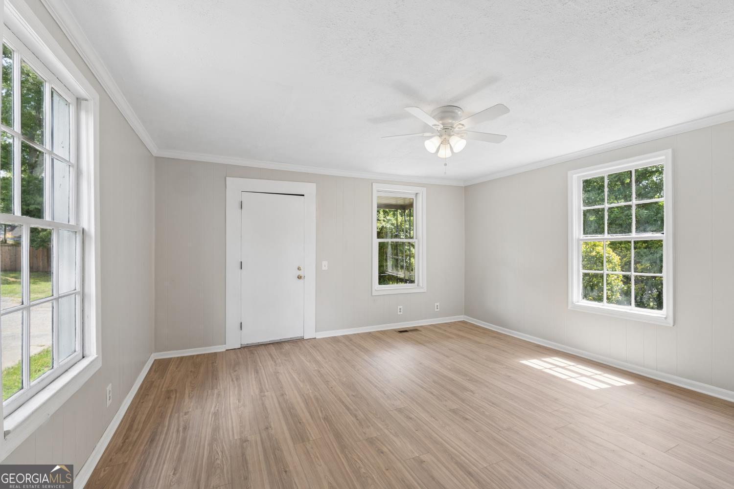 108 3rd Street Property Photo 13