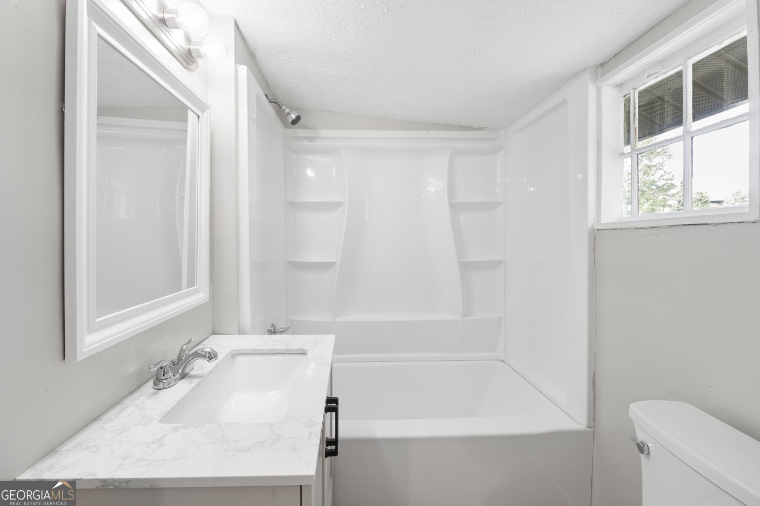 108 3rd Street Property Photo 20