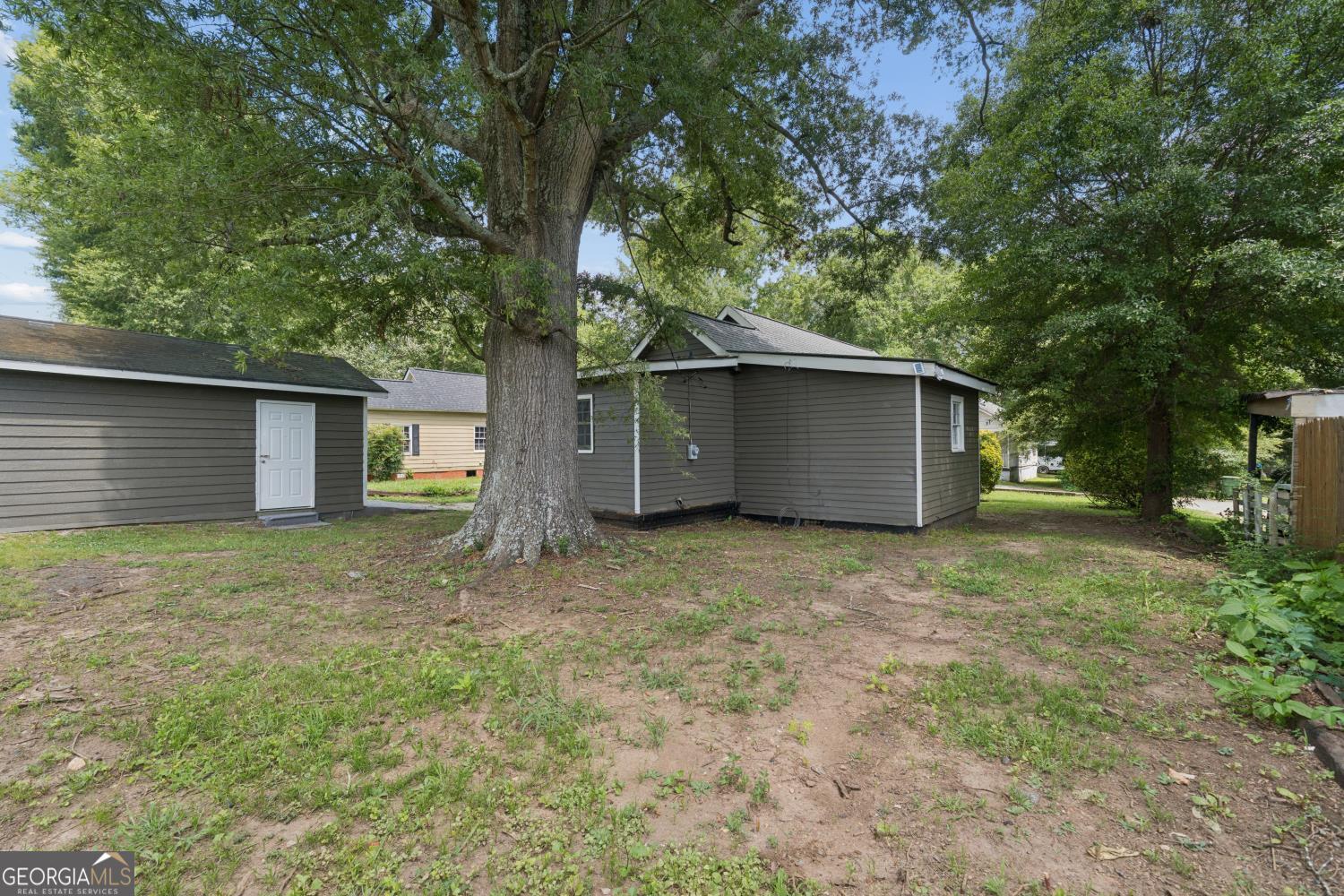 108 3rd Street Property Photo 21