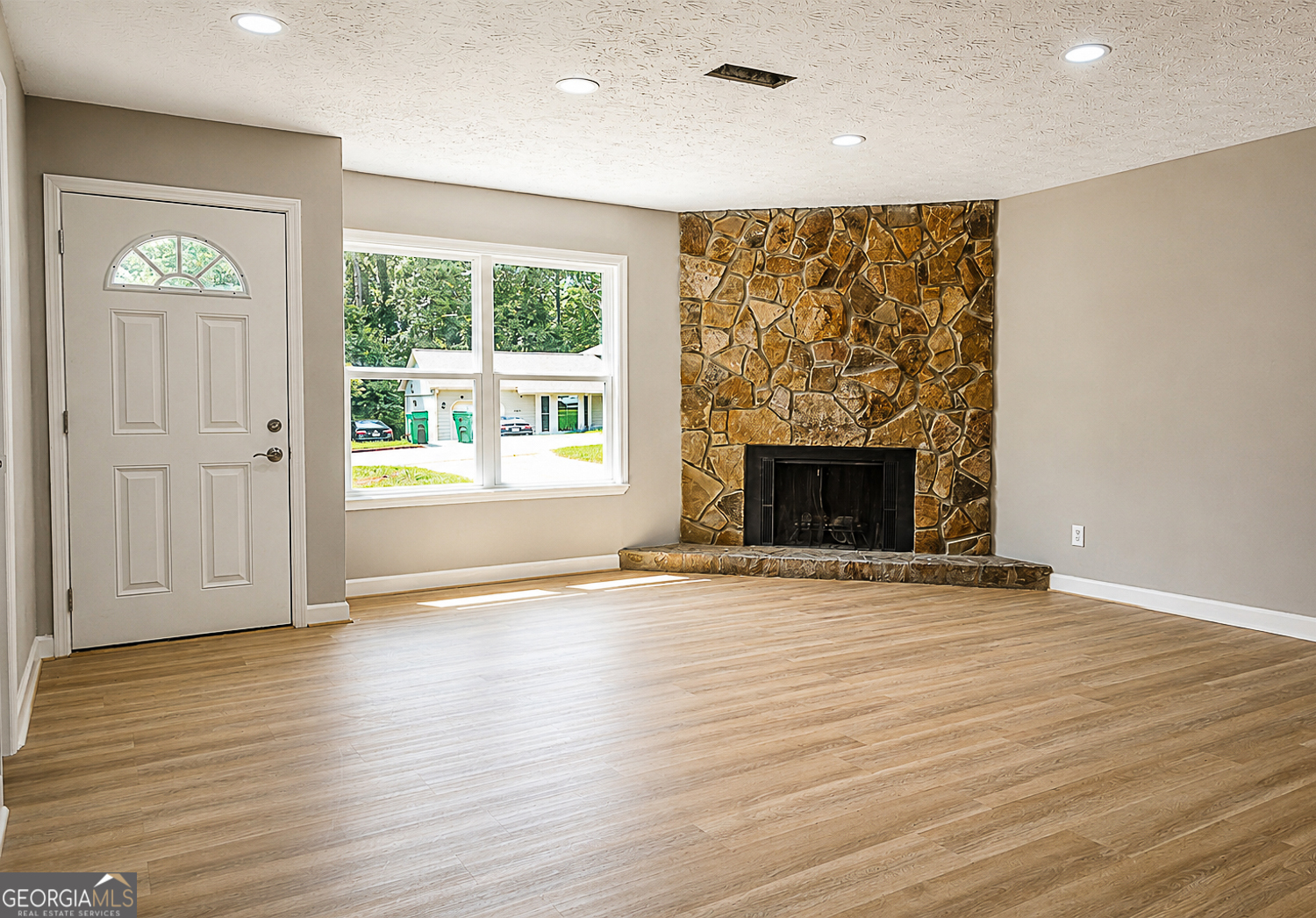 1818 Petite Lane Property Photo 4