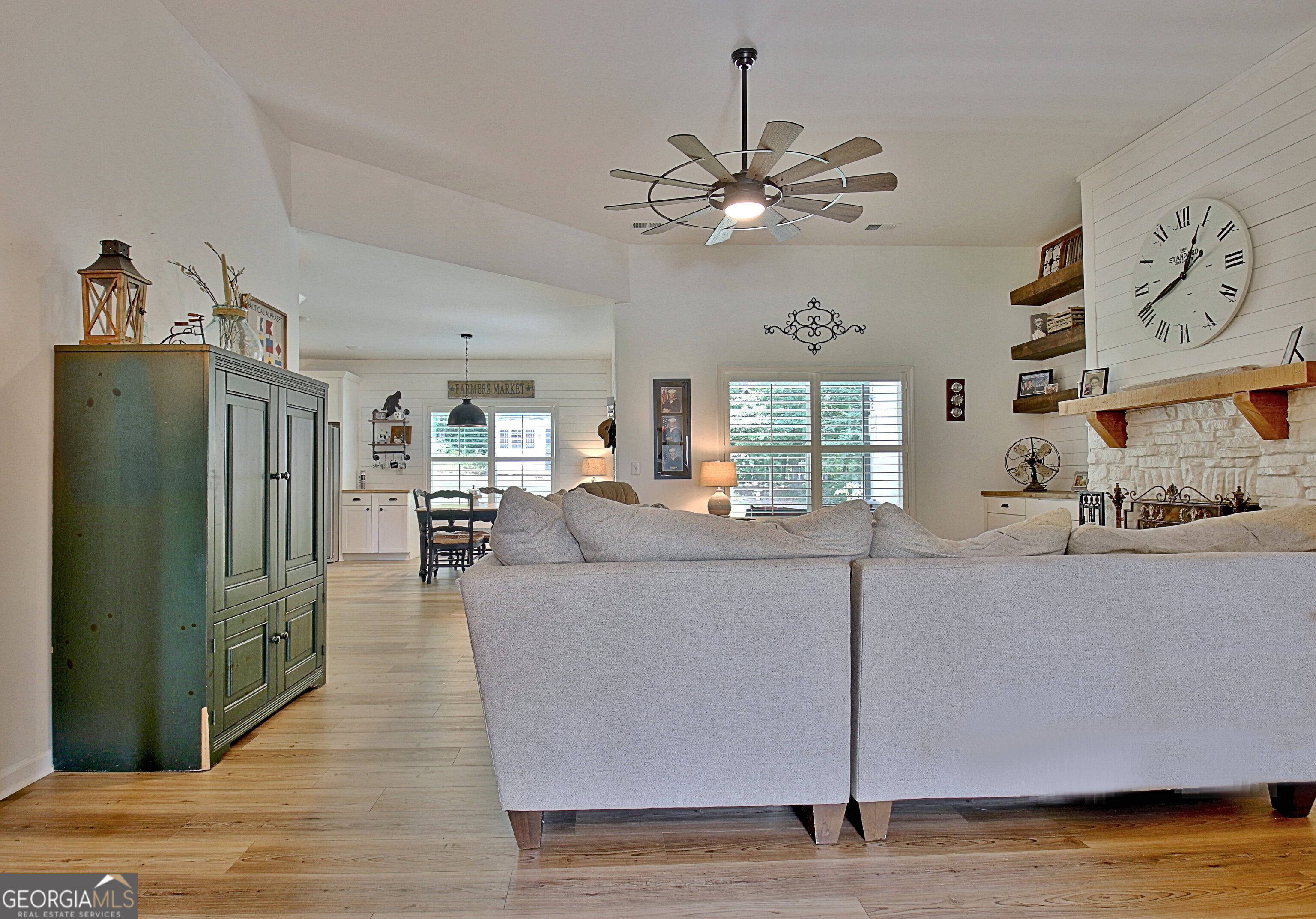 45 Oak Creek Pass Property Photo 14