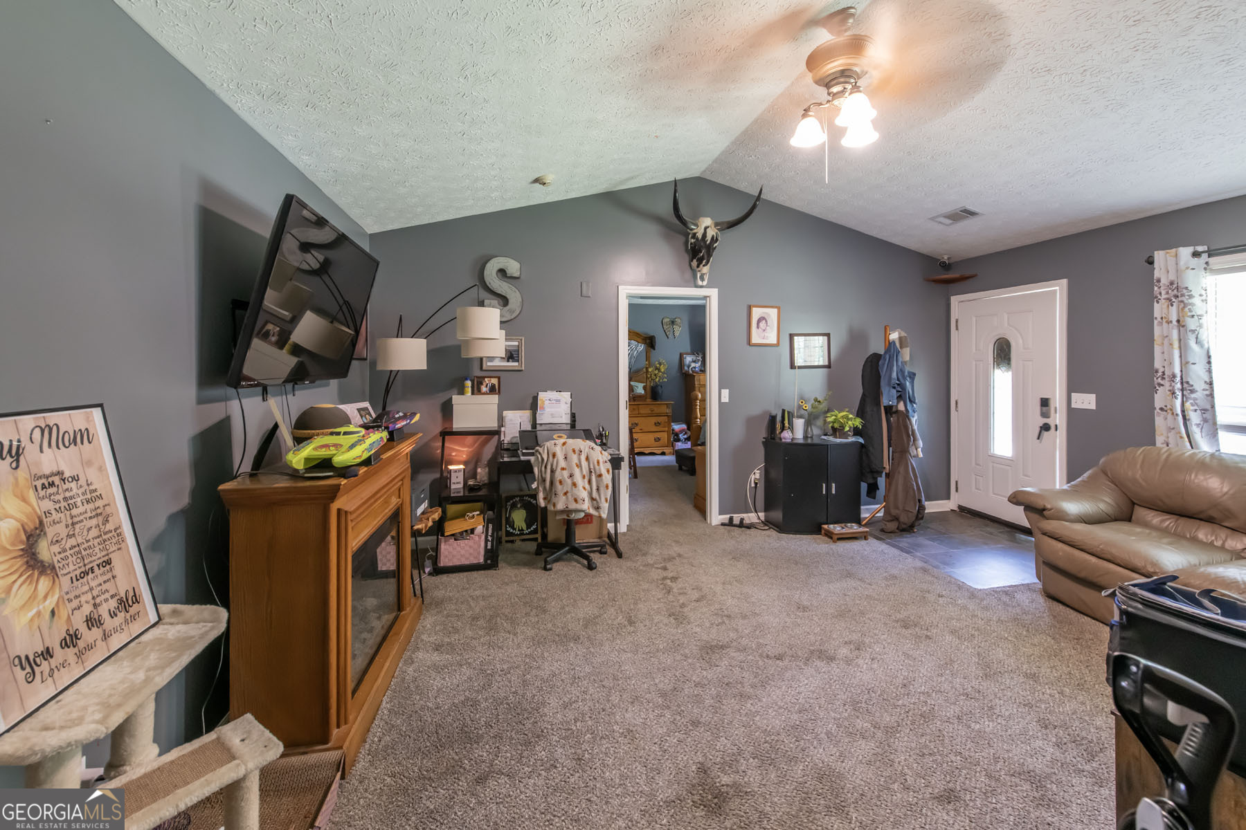 105 Pine Hill Road Property Photo 4