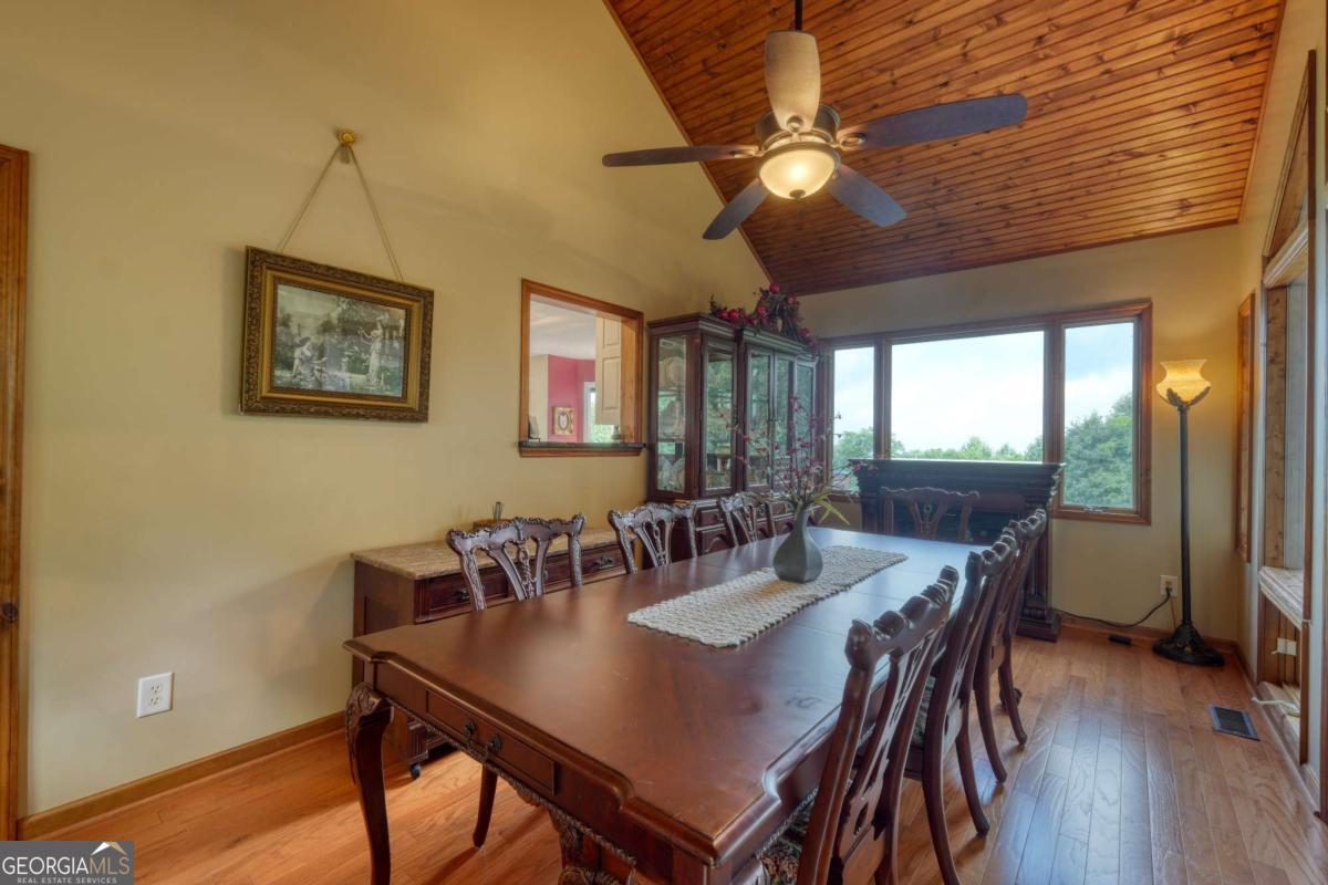 880 Locust Trail Property Photo 32