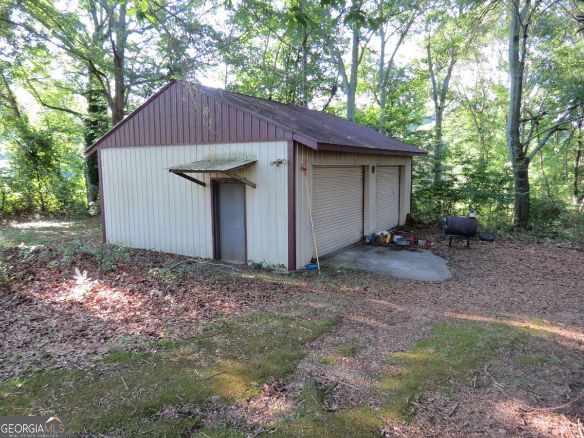 418 Wilbanks Street Property Photo 3