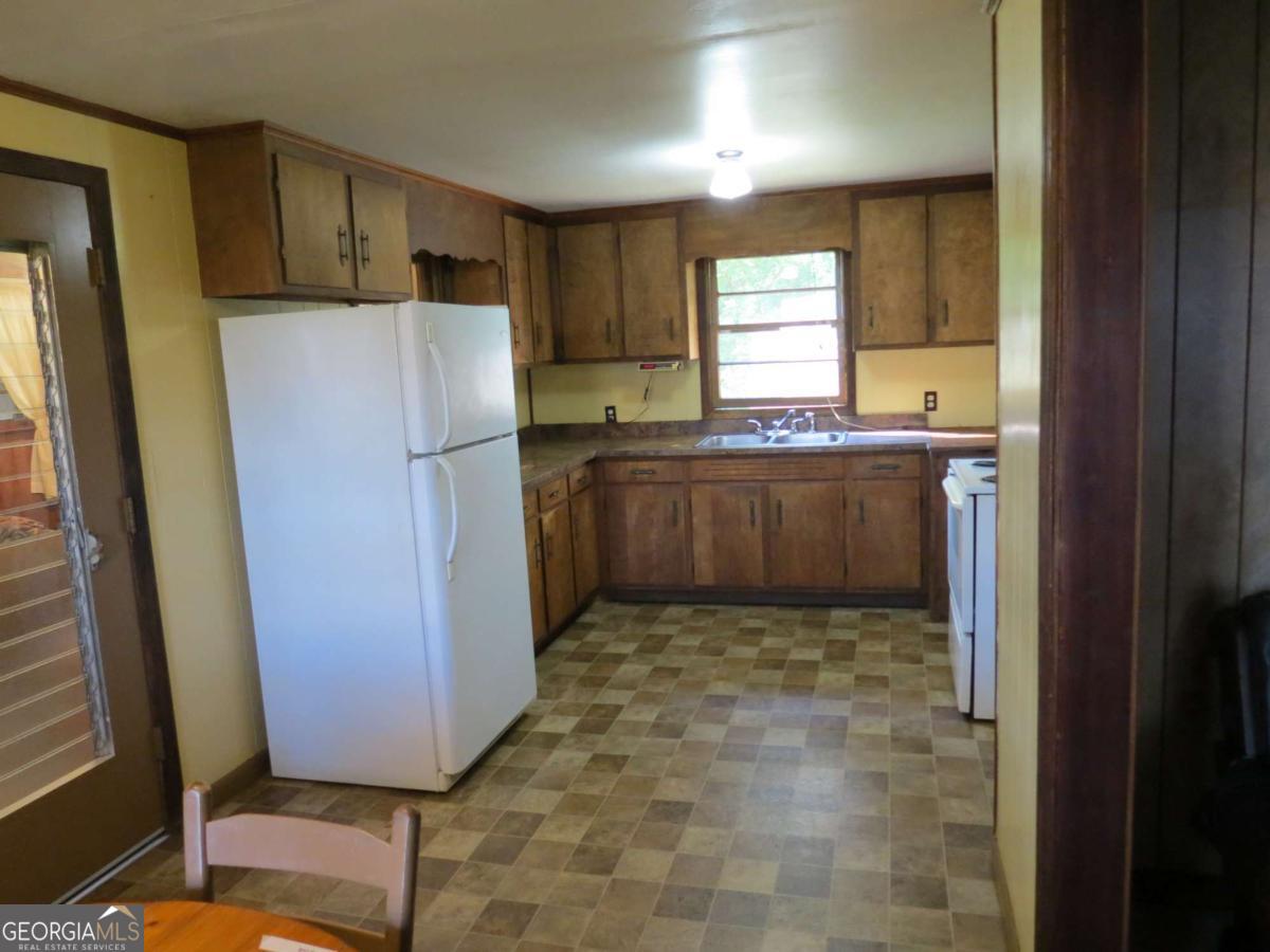 418 Wilbanks Street Property Photo 7